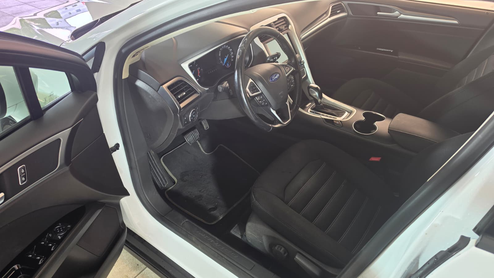 FORD Mondeo 2.0 TDCi Trend AWD PowerShift, Schweizer Fahrzeug, Frisch ab MFK und Frisch ab Service, 8-FACH BEREIFT-image-7