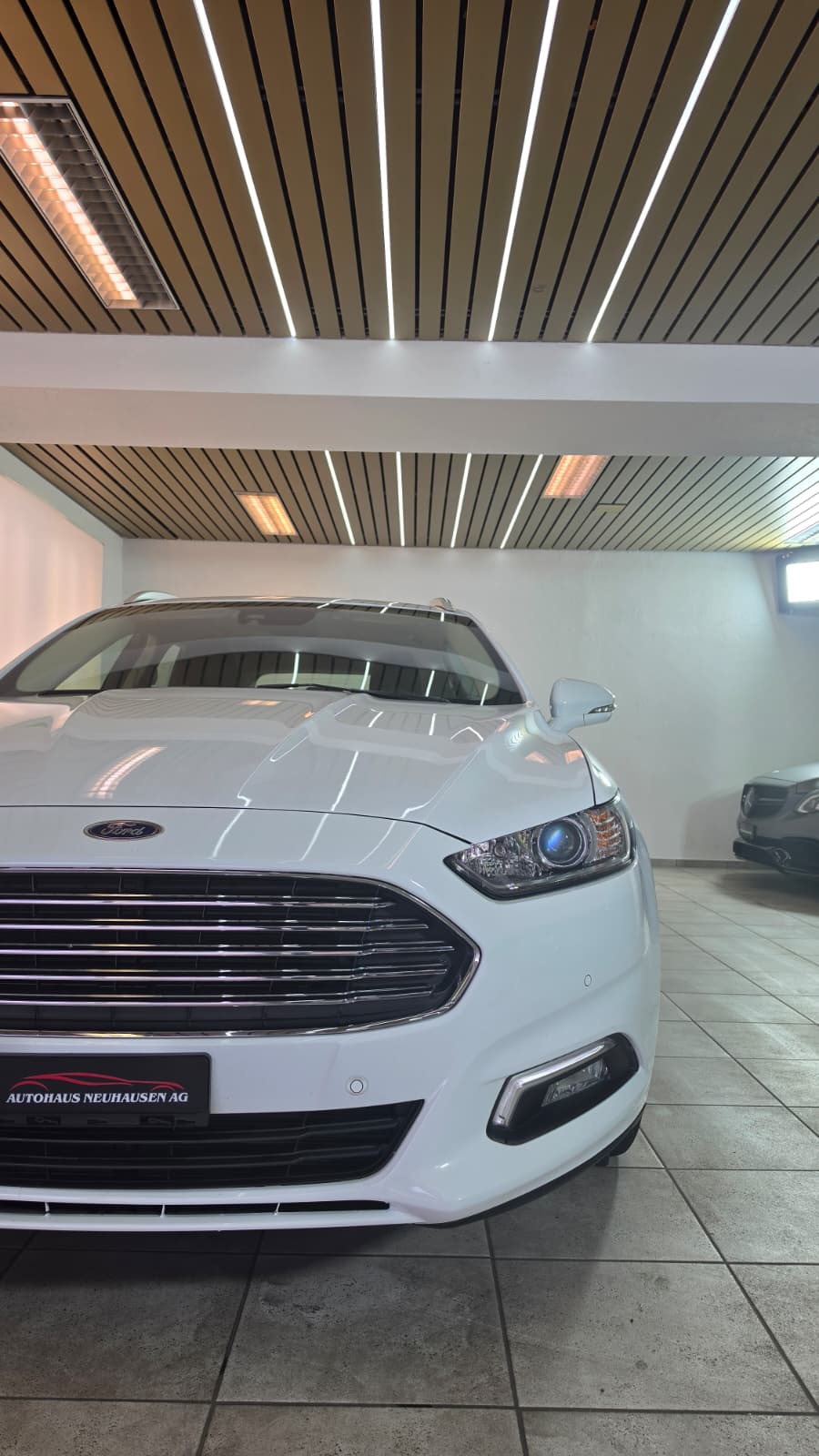 FORD Mondeo 2.0 TDCi Trend AWD PowerShift, Schweizer Fahrzeug, Frisch ab MFK und Frisch ab Service, 8-FACH BEREIFT-showroom-element-2