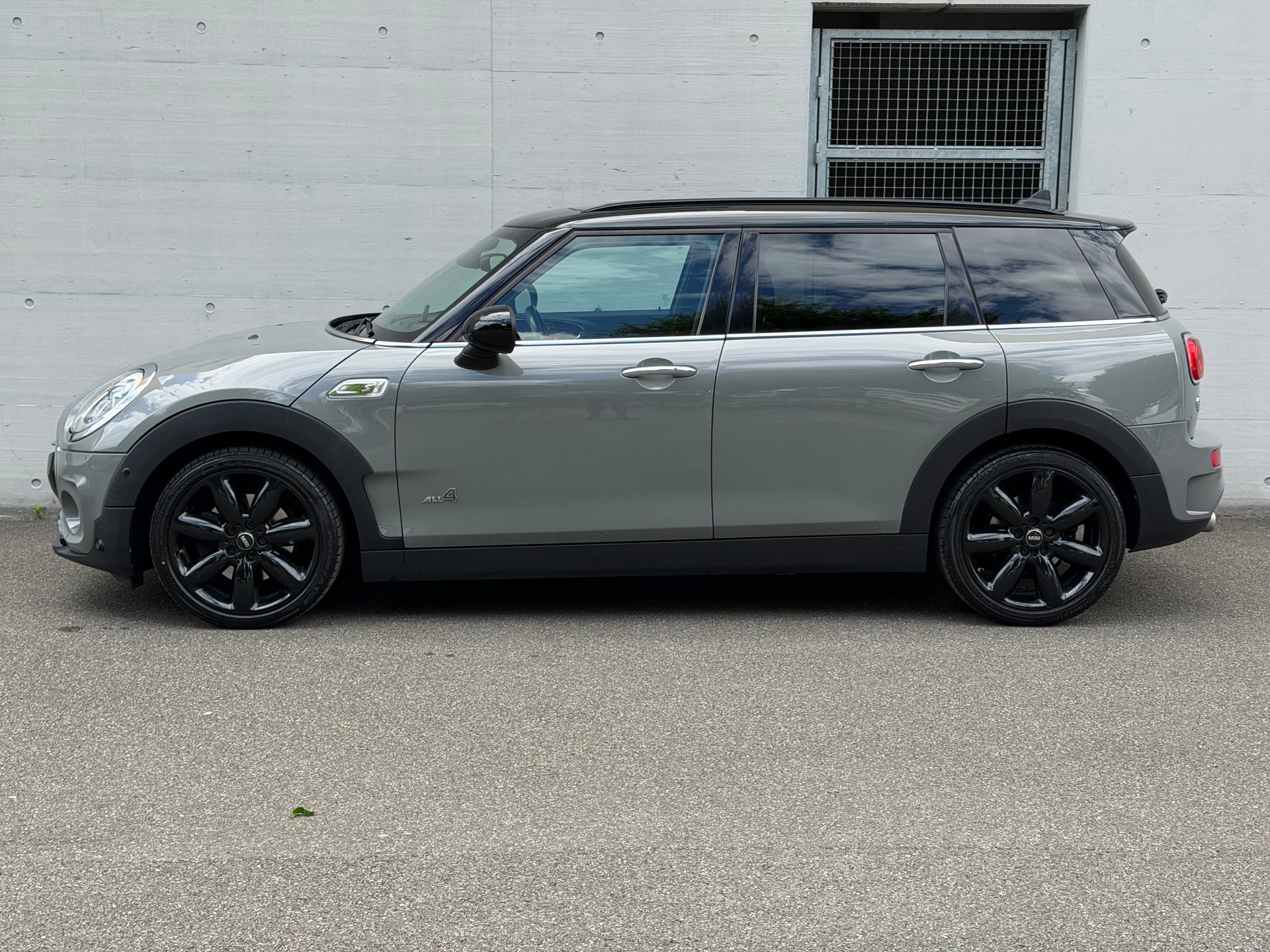 MINI Clubman Cooper S ALL4 Steptronic-image-2