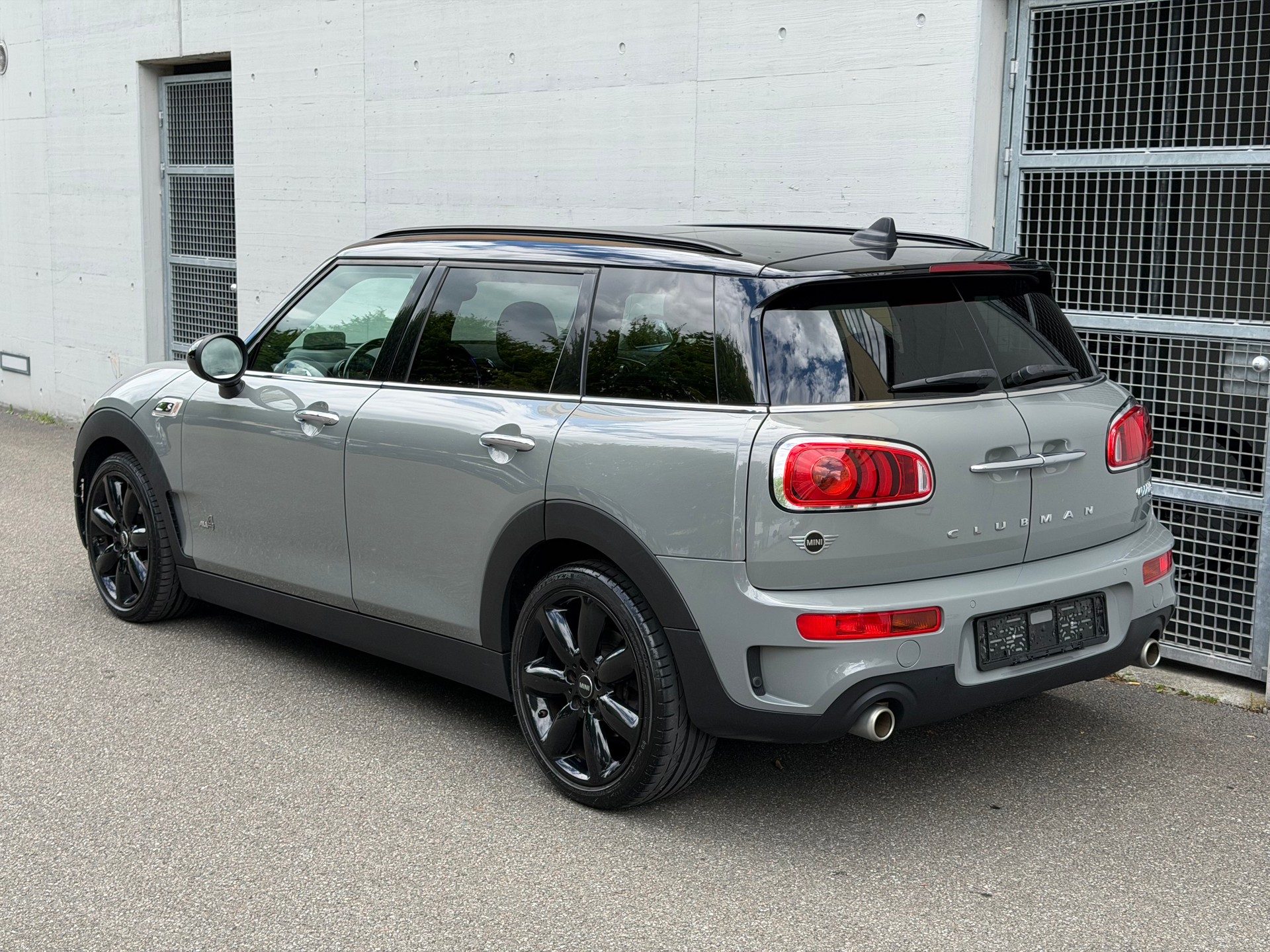 MINI Clubman Cooper S ALL4 Steptronic-image-5