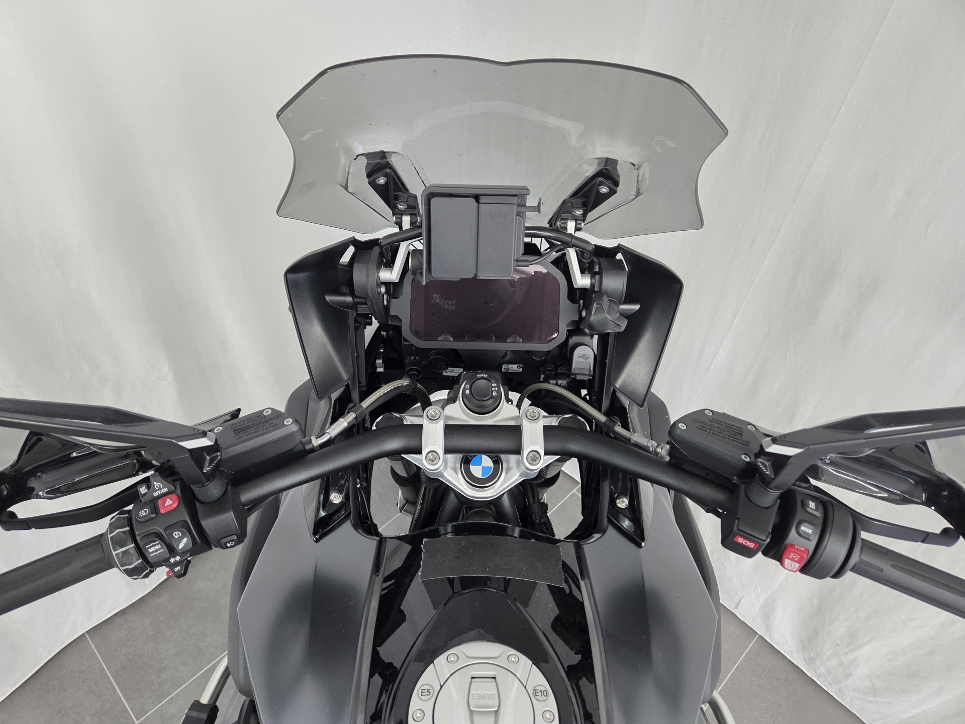 BMW R 1250 GS Triple Black-image-4