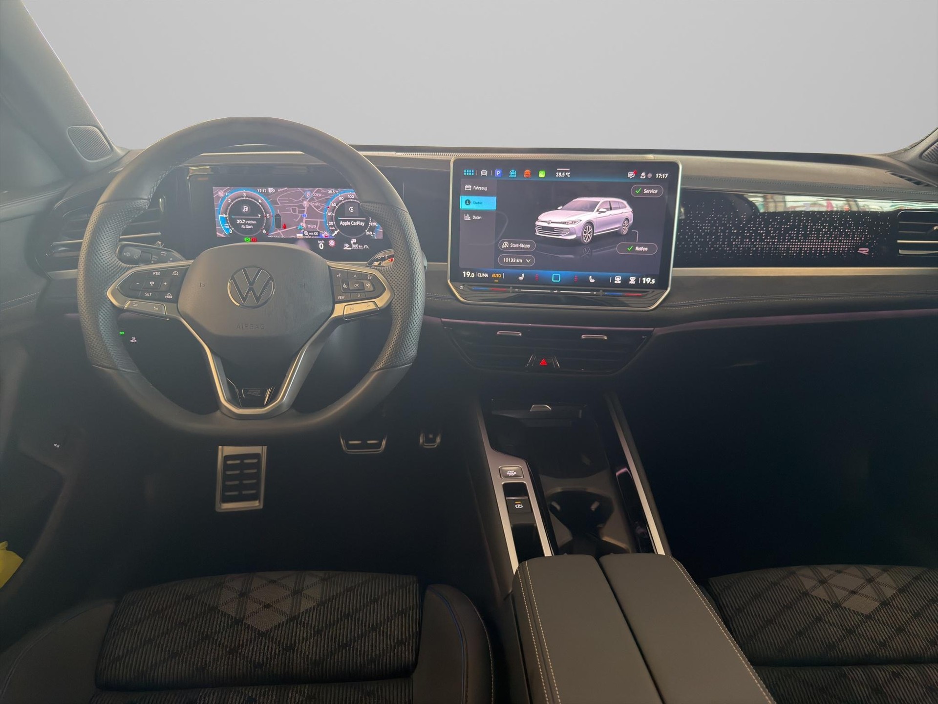VW Passat Variant 2.0 TDI R-Line DSG 4motion-image-12