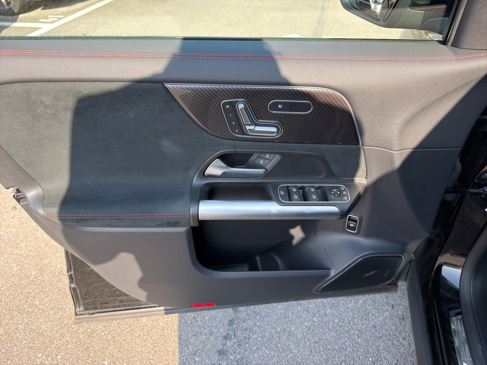 MERCEDES-BENZ GLA AMG 35 4Matic 8G-DCT-image-13
