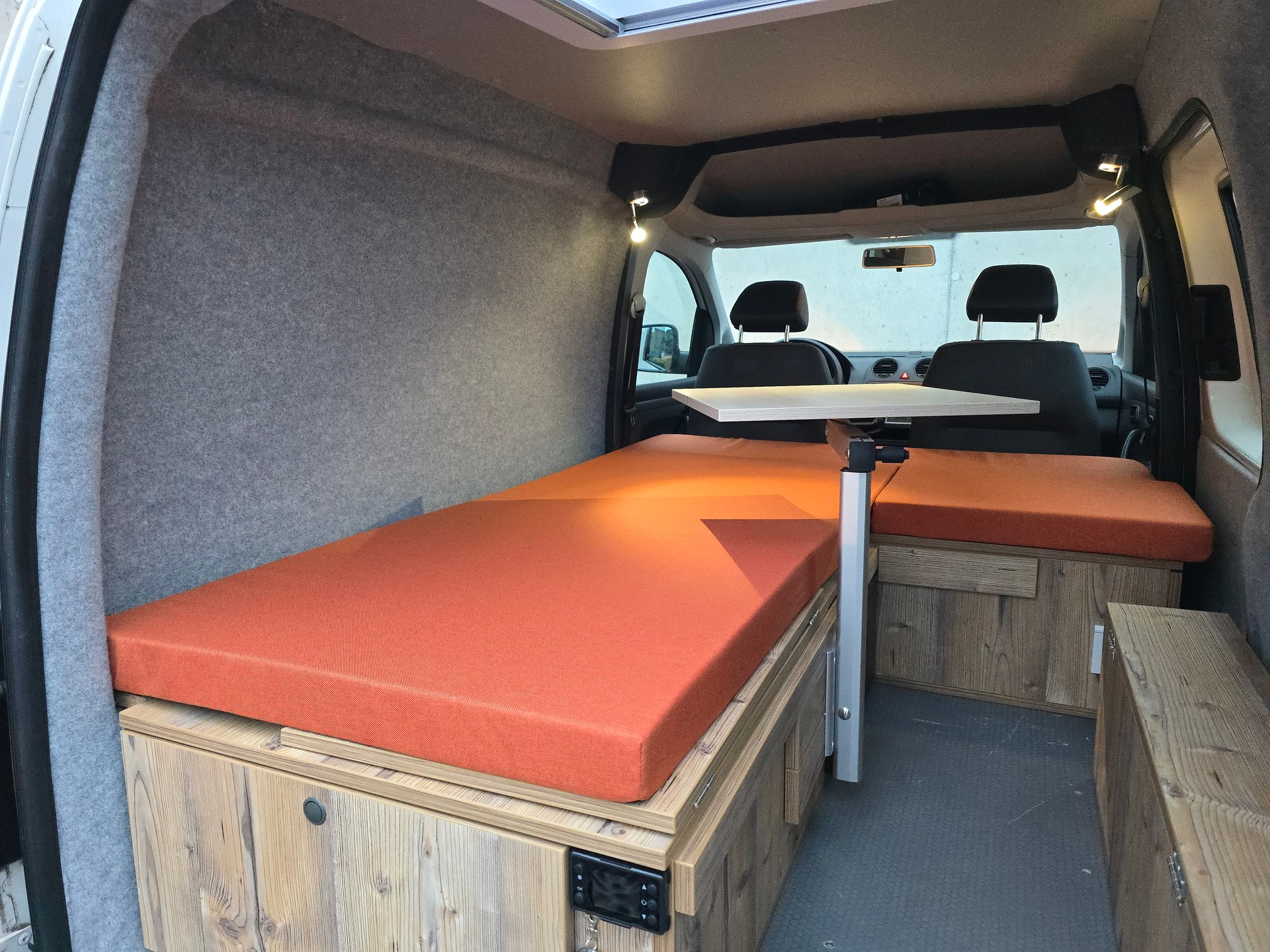 VW GEOVAN M - 1.6TDI 102PS - Automat - Klima-image-9