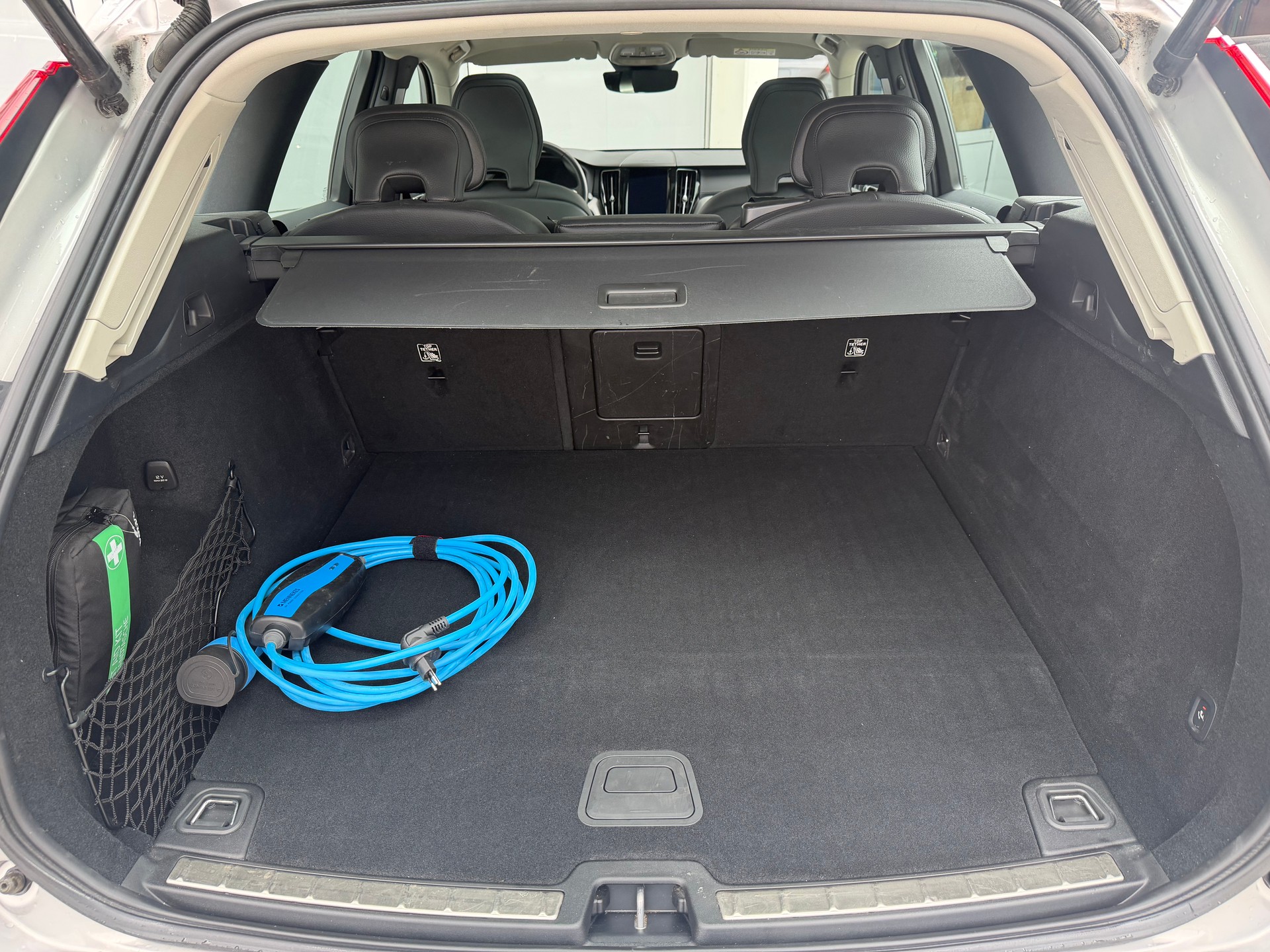 VOLVO XC60 T6 eAWD Ultimate Bright Geartronic-image-19