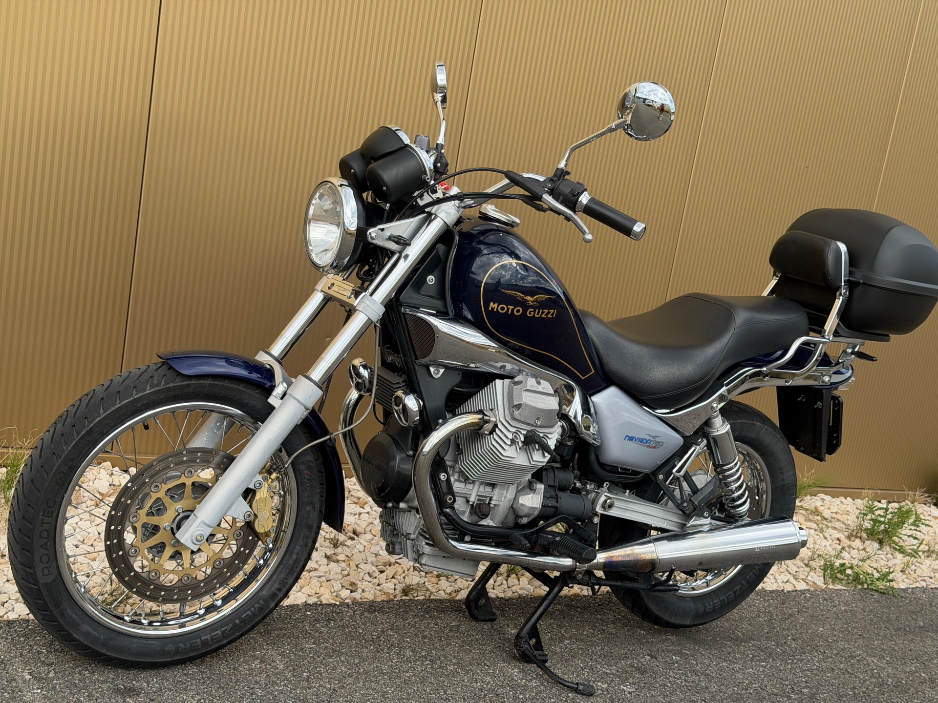 MOTO GUZZI Nevada 750 Club-image-9
