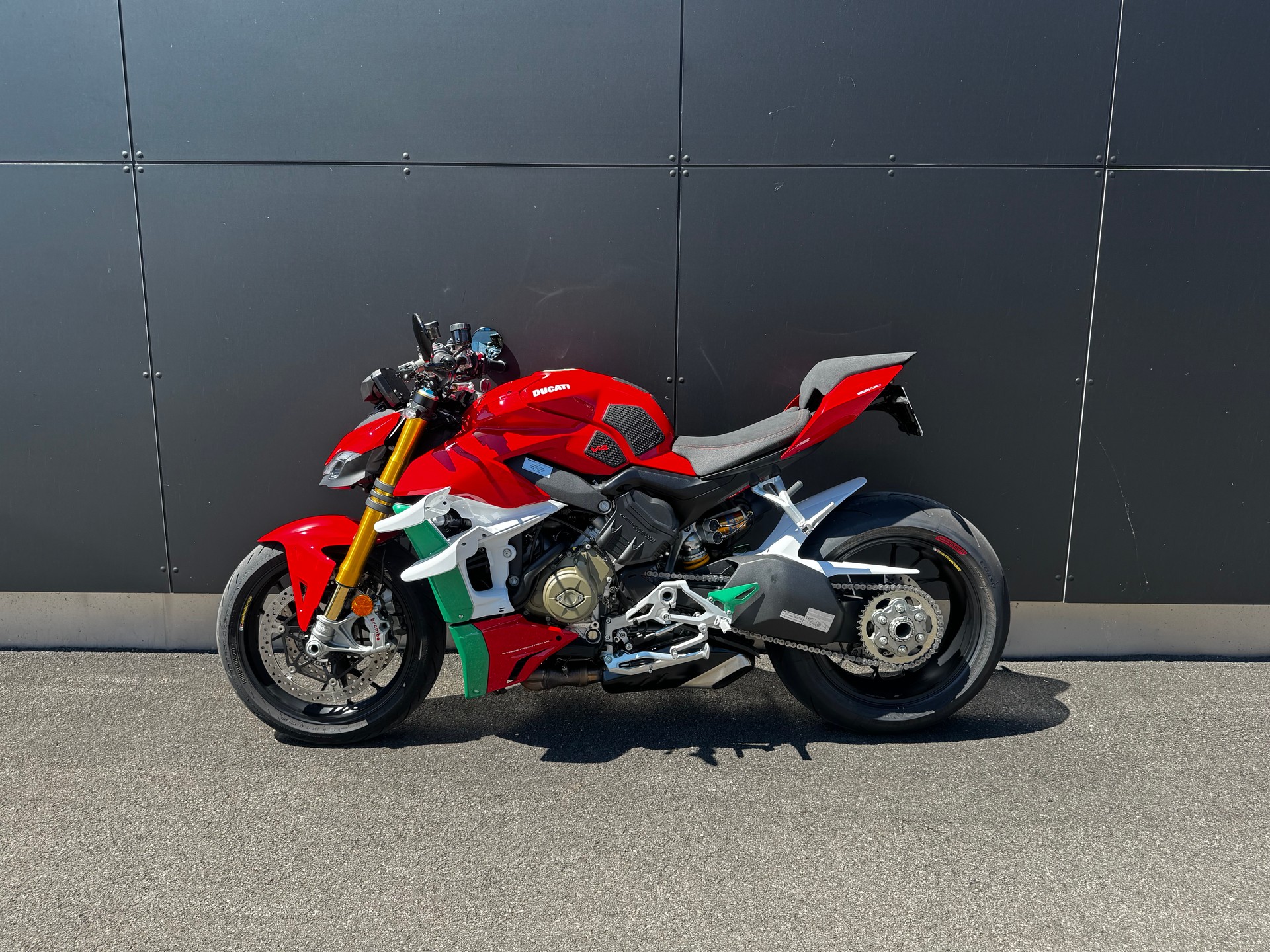 DUCATI Streetfighter V4 S-image-2
