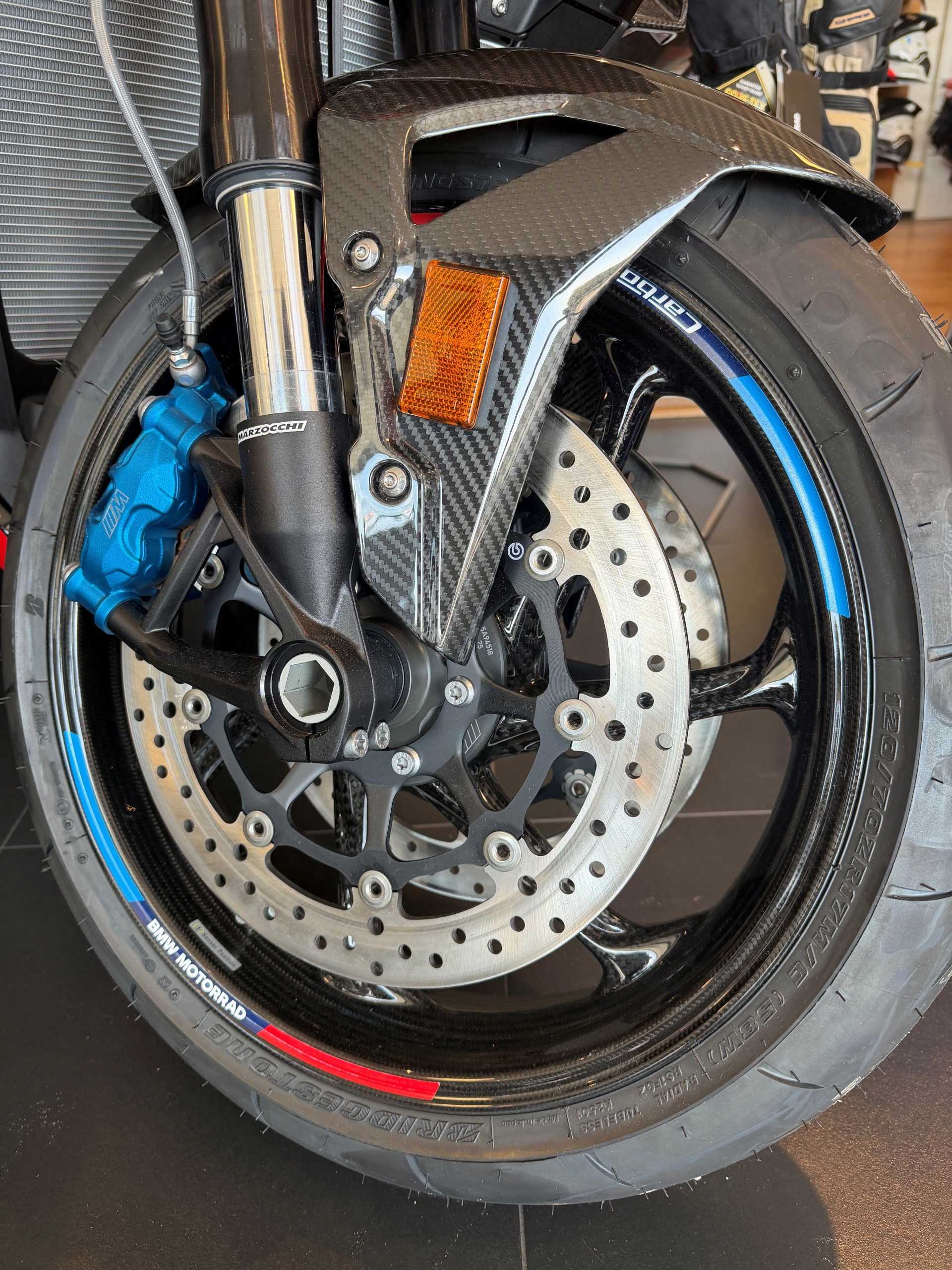 BMW M 1000 R Competition-image-3