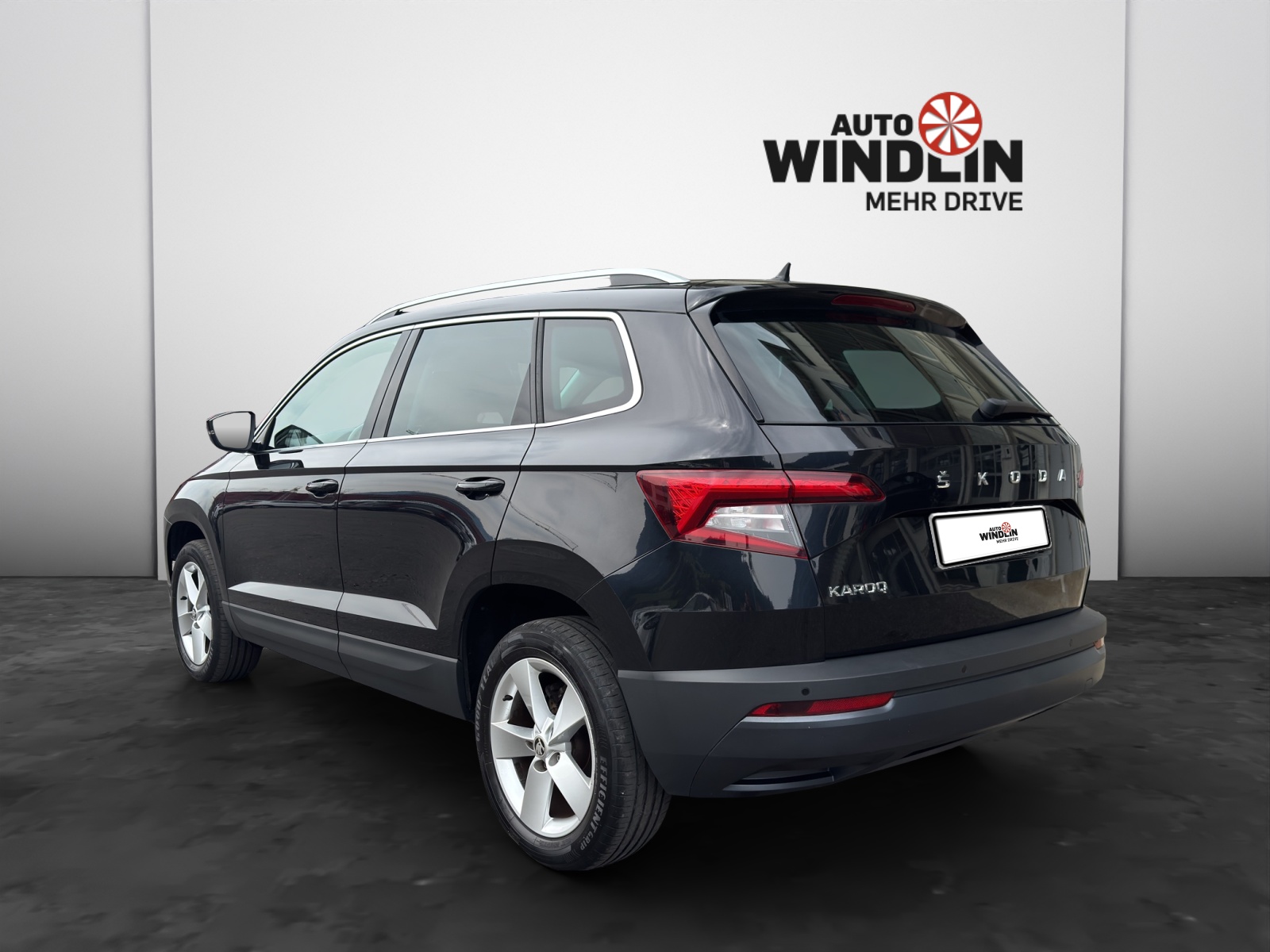 SKODA Karoq 1.5 TSI Style DSG-showroom-element-2