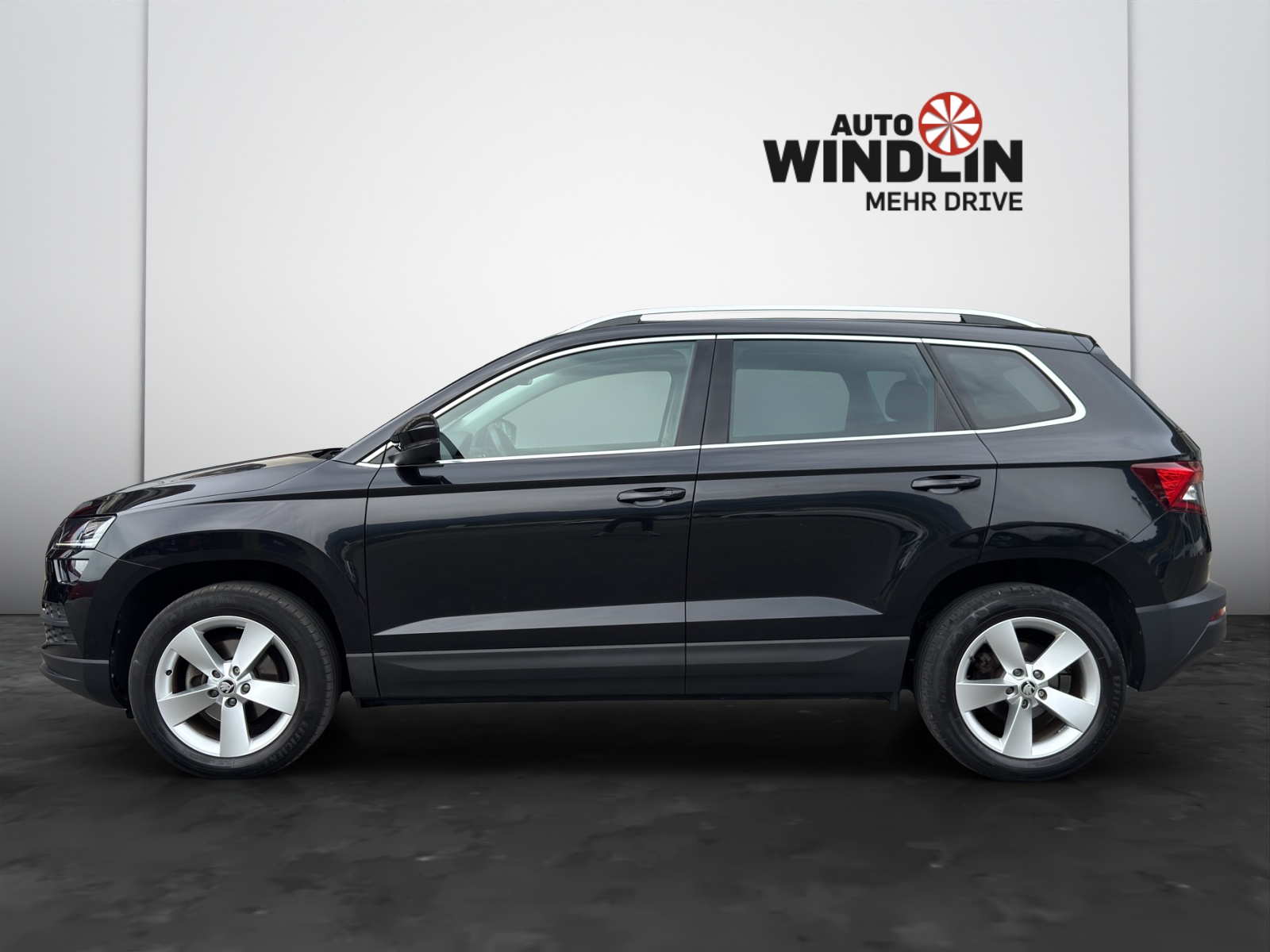 SKODA Karoq 1.5 TSI Style DSG-showroom-element-3
