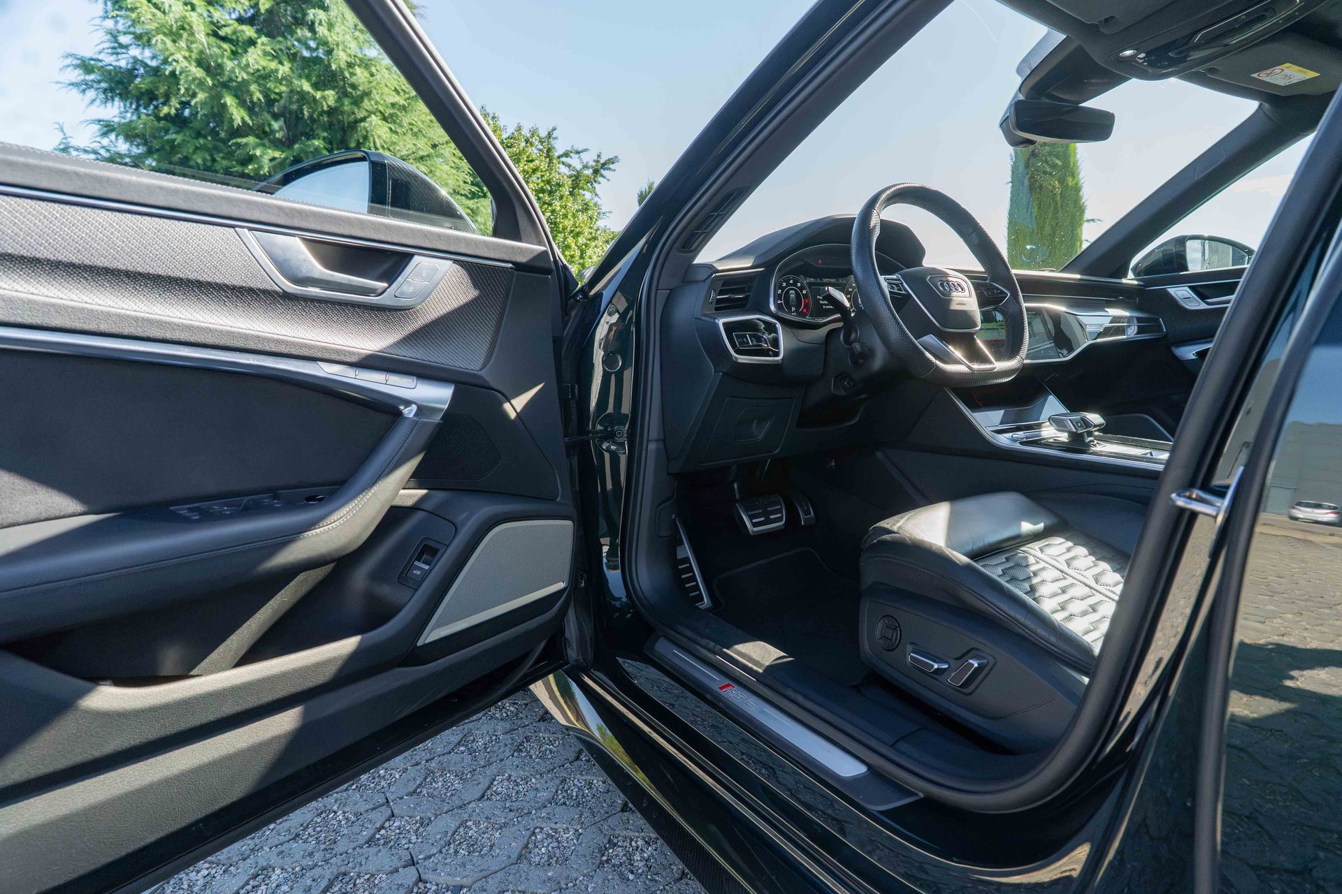 AUDI RS6 Avant 4.0 TFSI V8 quattro-image-8