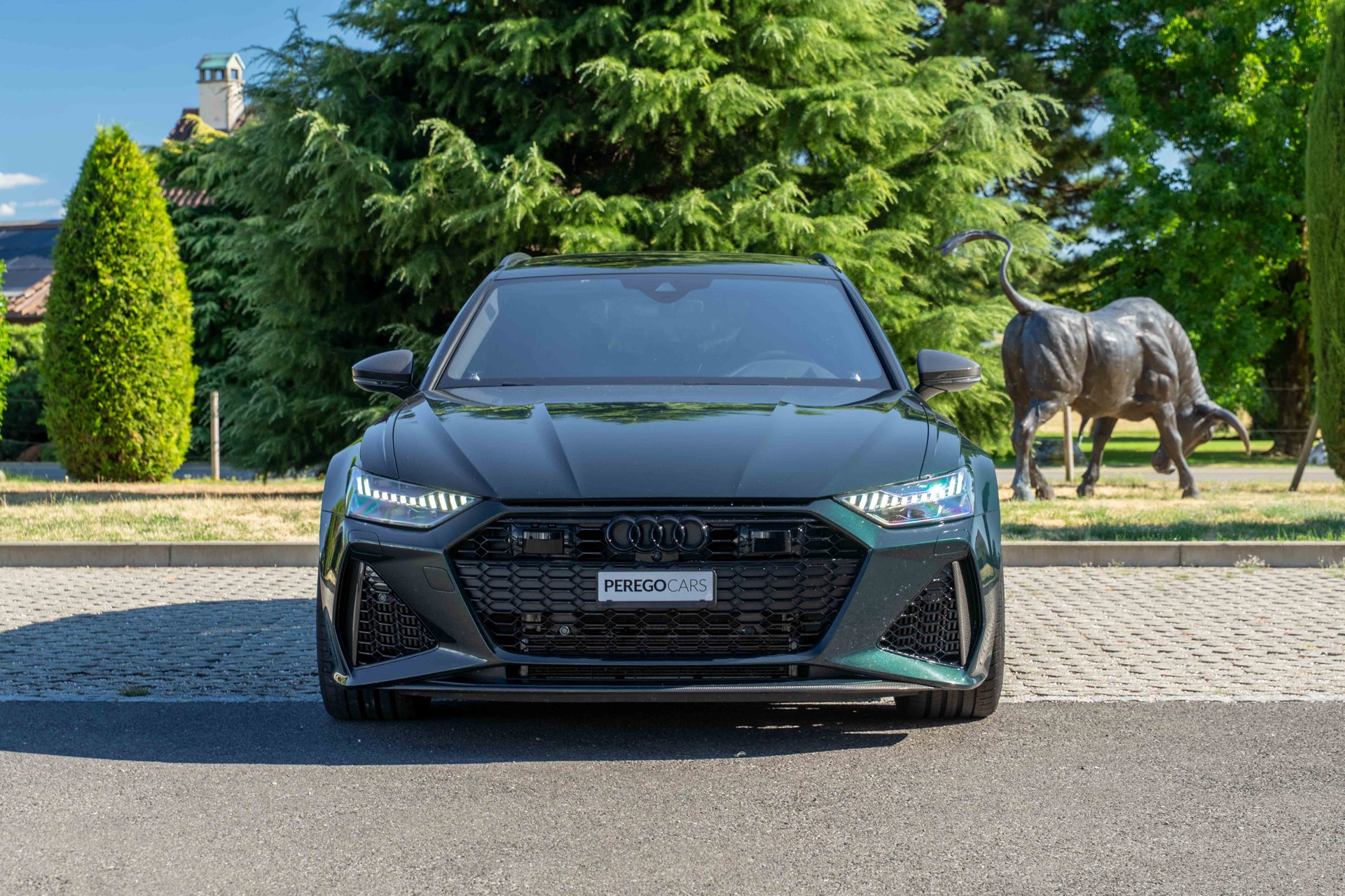 AUDI RS6 Avant 4.0 TFSI V8 quattro-image-2
