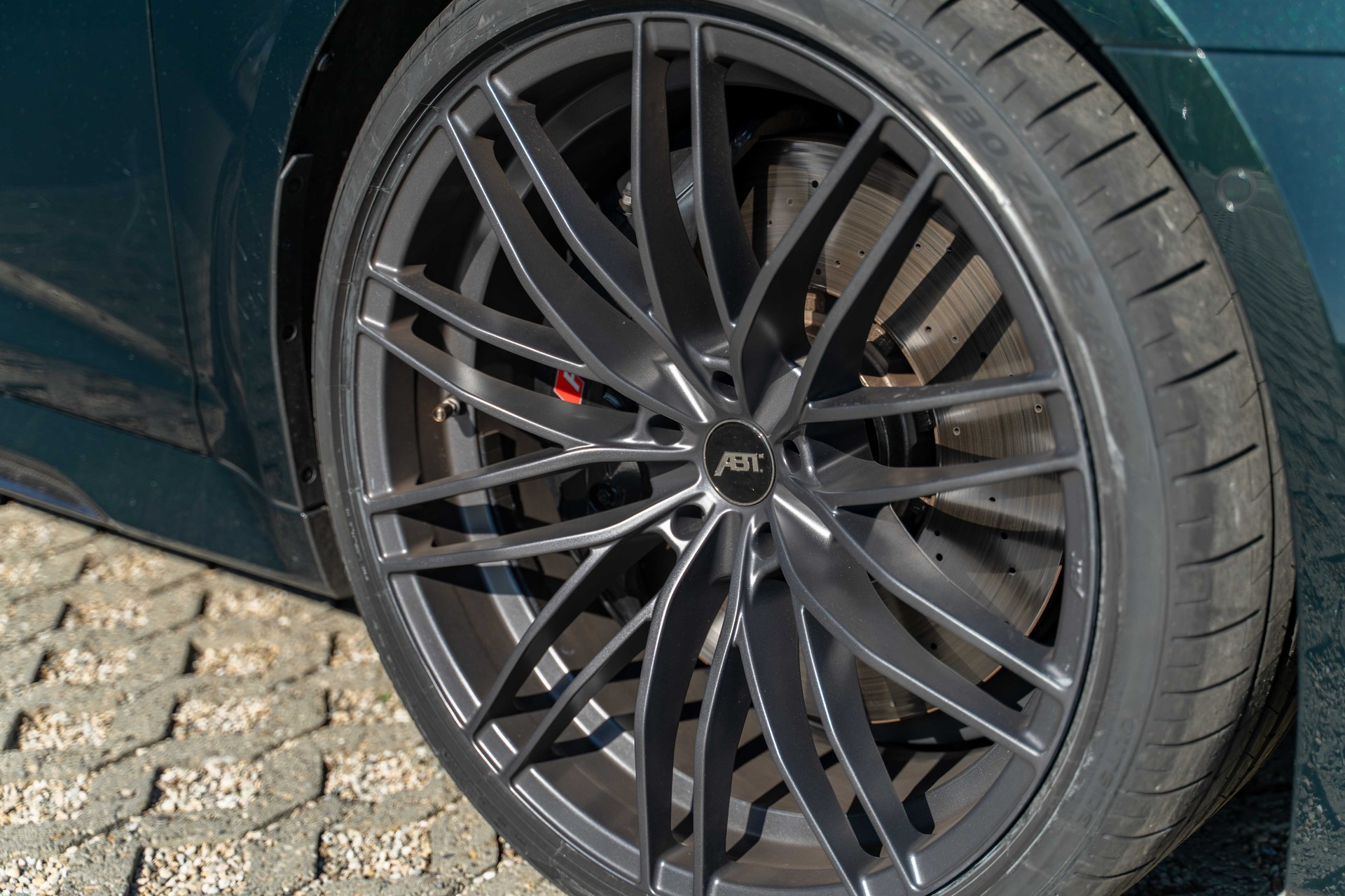 AUDI RS6 Avant 4.0 TFSI V8 quattro-image-15