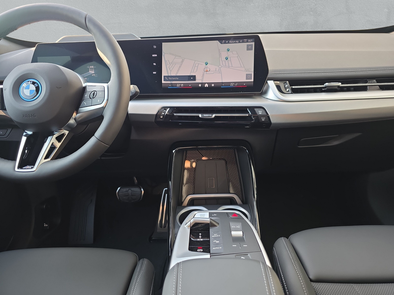 BMW iX1 eDrive 20 Edition M Sport-image-16
