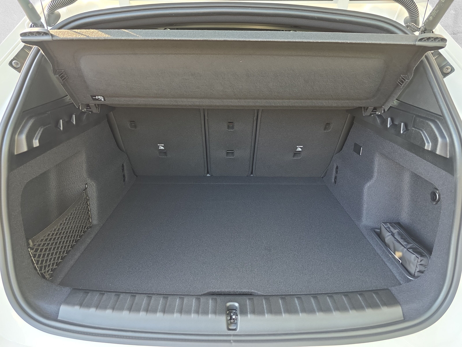 BMW iX1 eDrive 20 Edition M Sport-image-9
