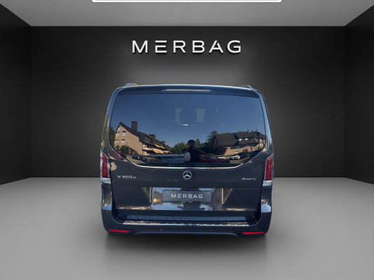 MERCEDES-BENZ V 300 d lang Swiss 9G-T-image-3