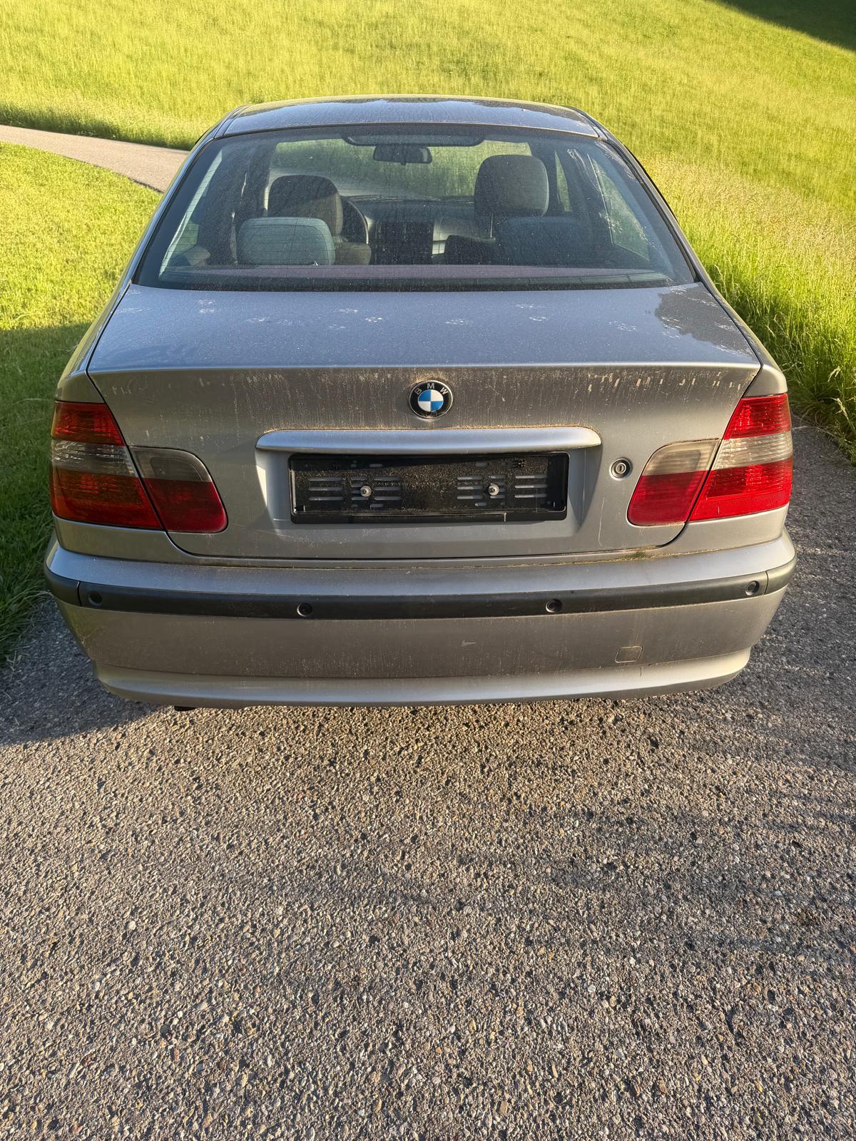 BMW 320d-image-5
