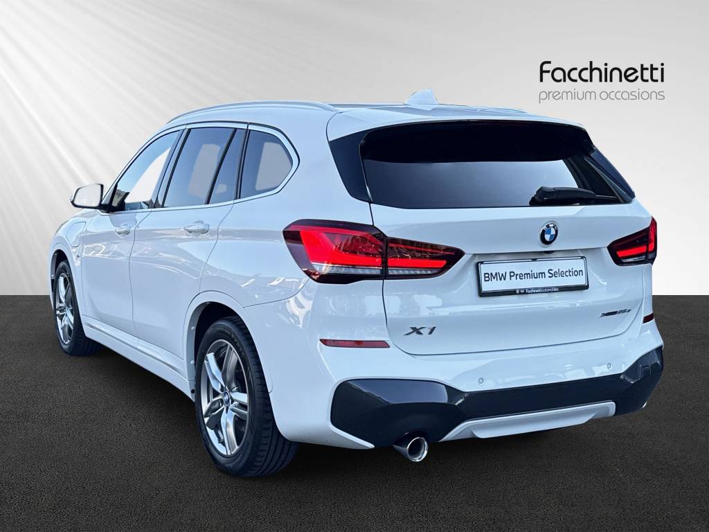 BMW X1 xDrive 25e M Sport Steptronic-showroom-element-3