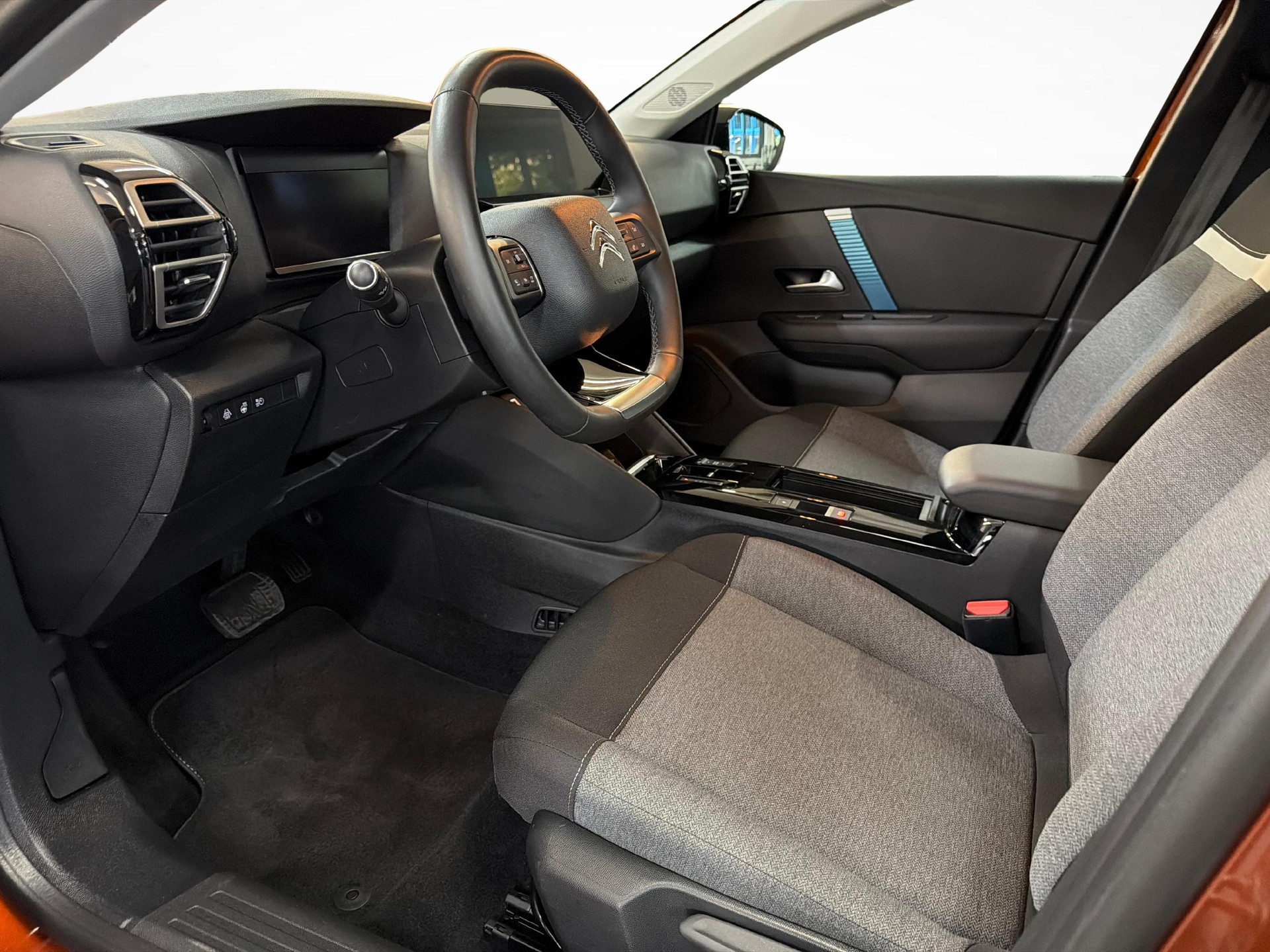 CITROEN e-C4 Swiss Edition-image-9