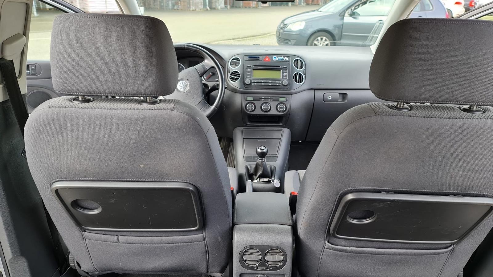 VW Golf Plus 1.6 FSI-image-7