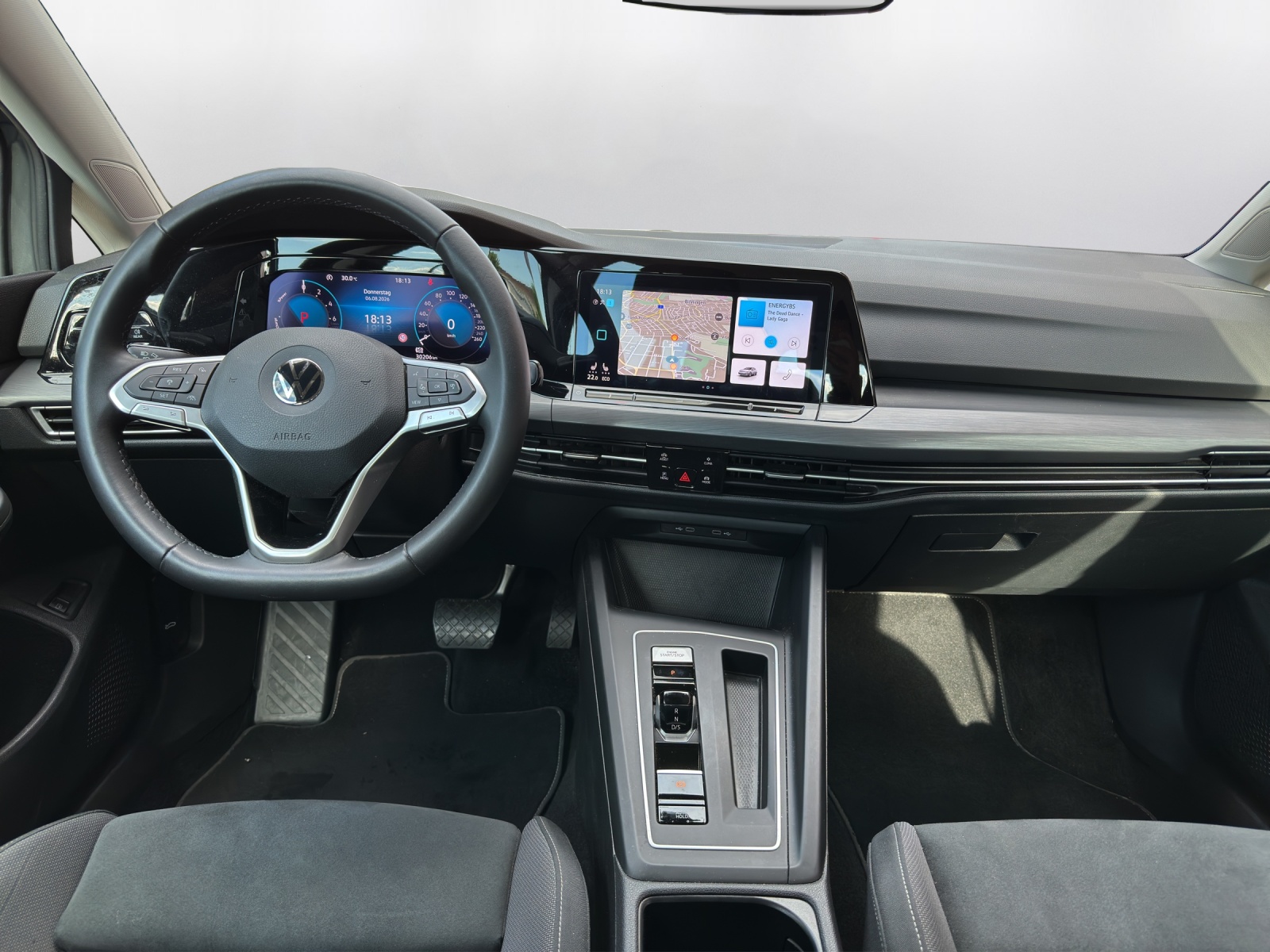 VW Golf 1.4 TSI PHEV Style-image-6