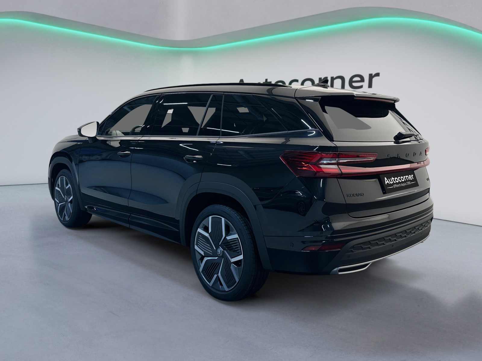SKODA Kodiaq 2.0 TSI Sportline 4x4-showroom-element-2