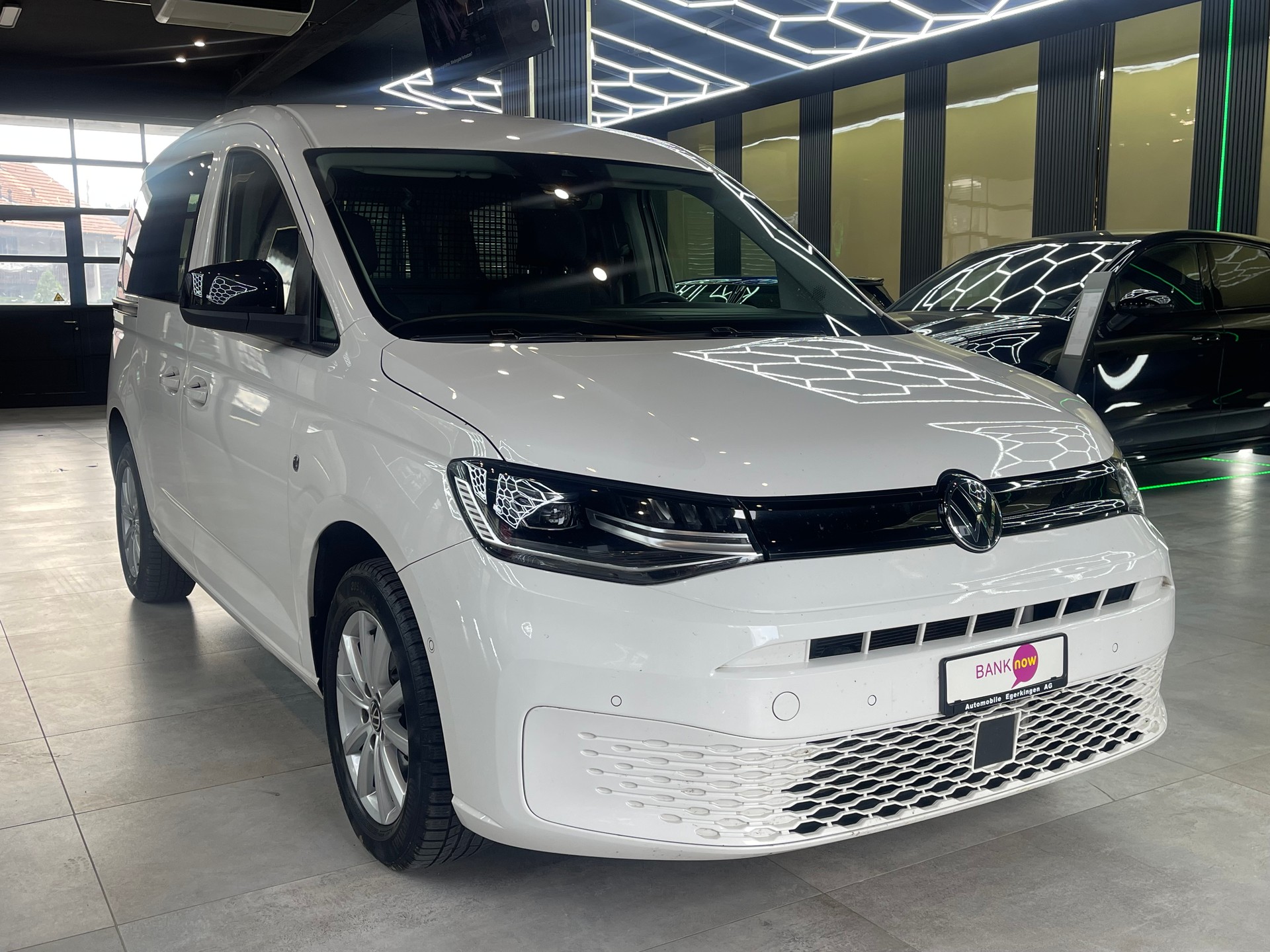 VW Caddy Cargo 2.0TDI 4Motion-showroom-element-2