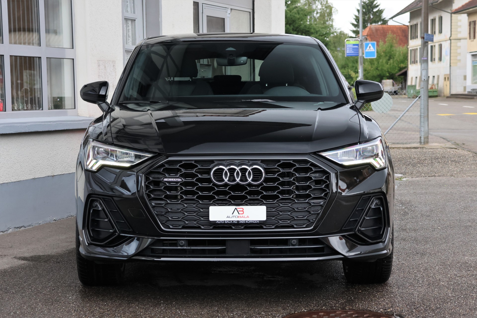 AUDI Q3 Sportback 40 TDI S line Attraction quattro S-tronic (CH)-showroom-element-1