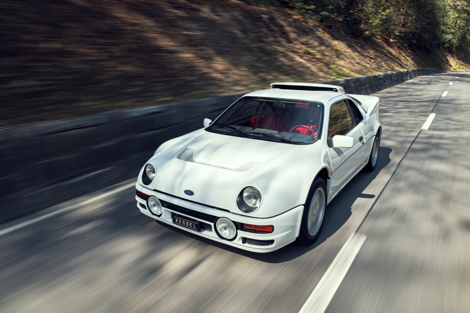 FORD RS200-image-1