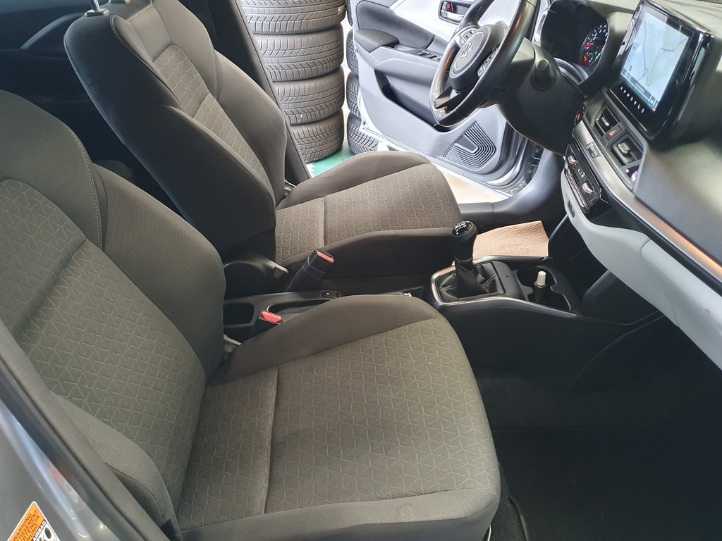 SUZUKI Swift 1.2 1st Edition Hybrid 4x4-image-12
