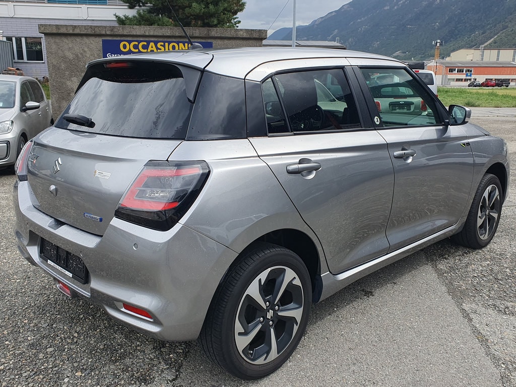 SUZUKI Swift 1.2 1st Edition Hybrid 4x4-image-5