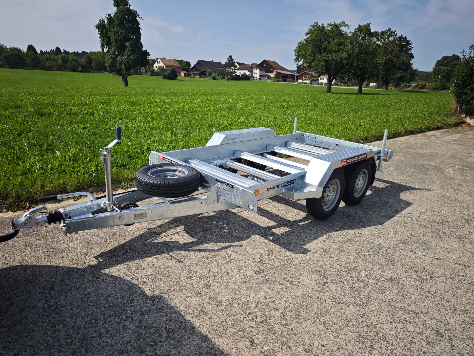 BRIAN JAMES TRAILERS Chassis-Plant 560-2813-27-2-13