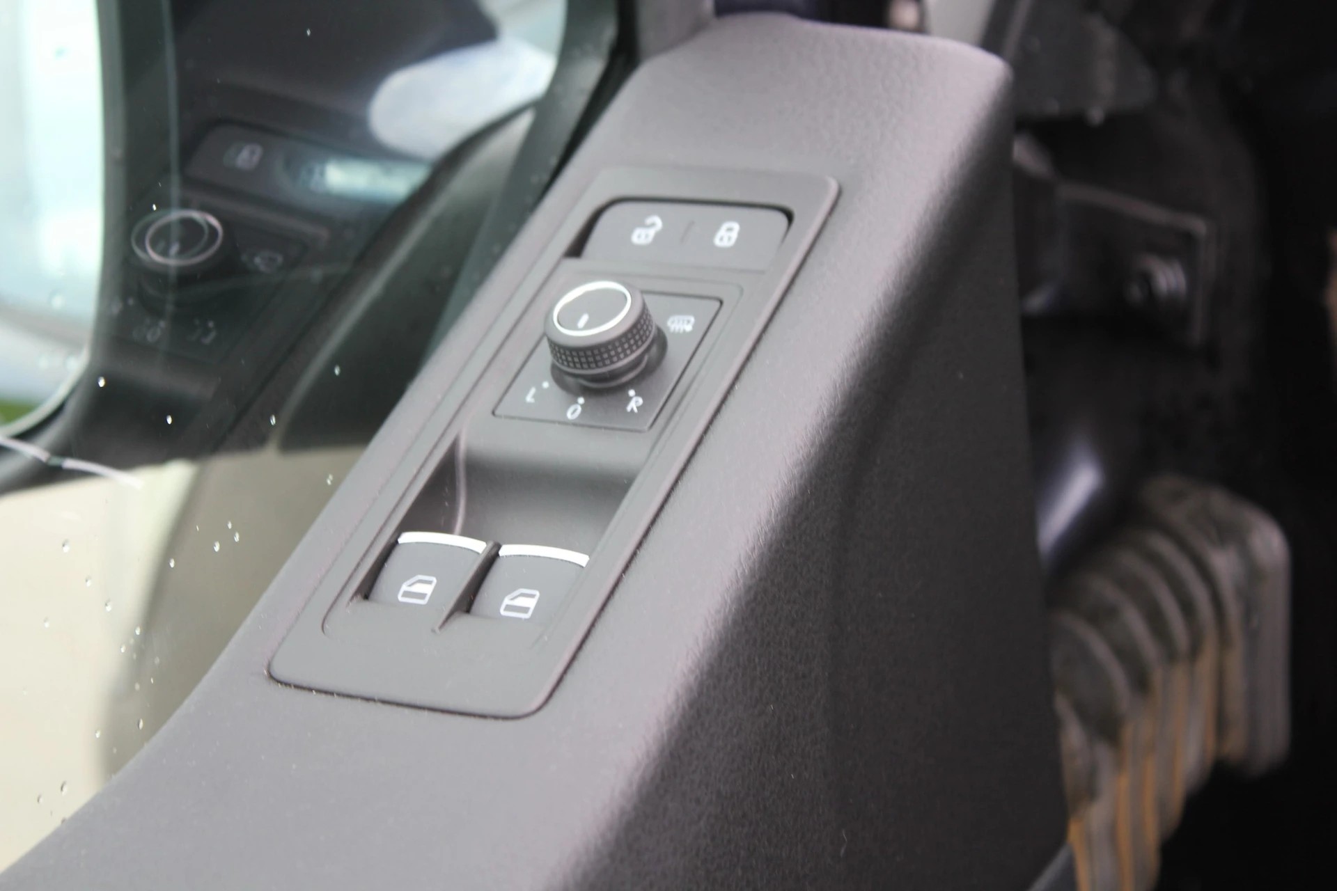 VW T6 Multivan 2.0 TDI Comfortline DSG-image-8