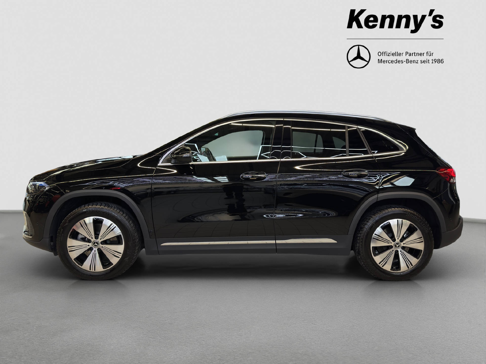 MERCEDES-BENZ EQA 300 Swiss Star Progressive 4MATIC-showroom-element-3