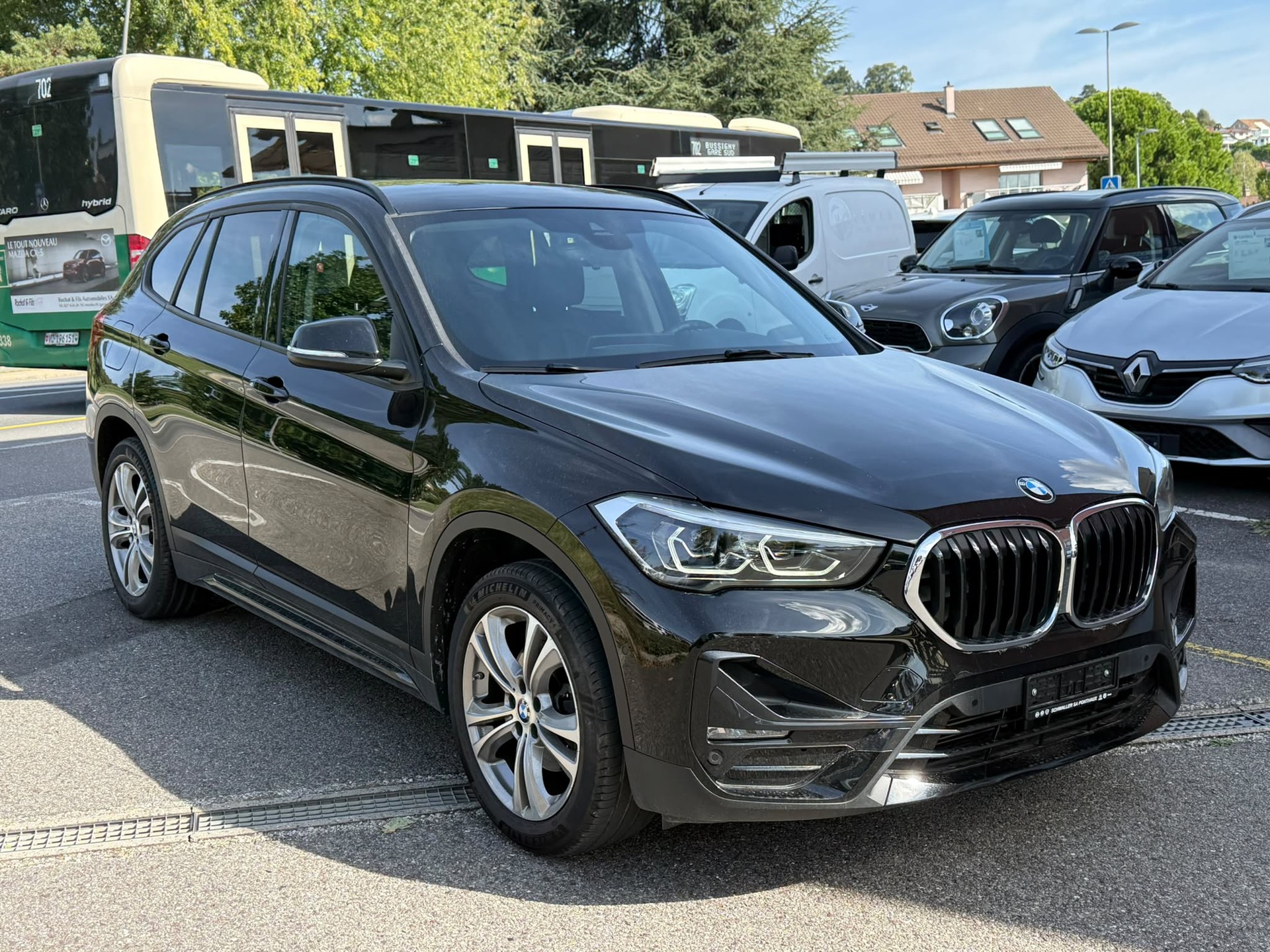 BMW X1 sDrive 18i M Sport Steptronic DSK-showroom-element-2