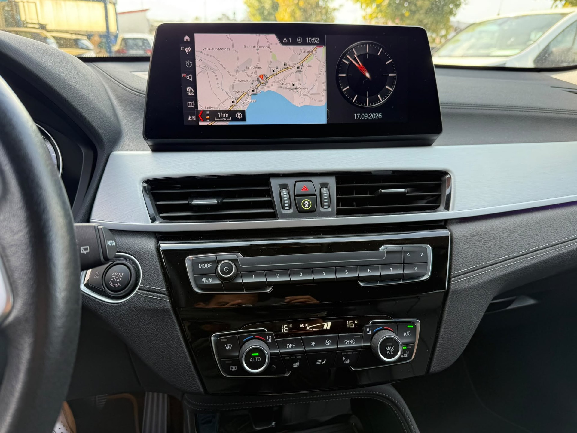 BMW X1 sDrive 18i M Sport Steptronic DSK-image-12