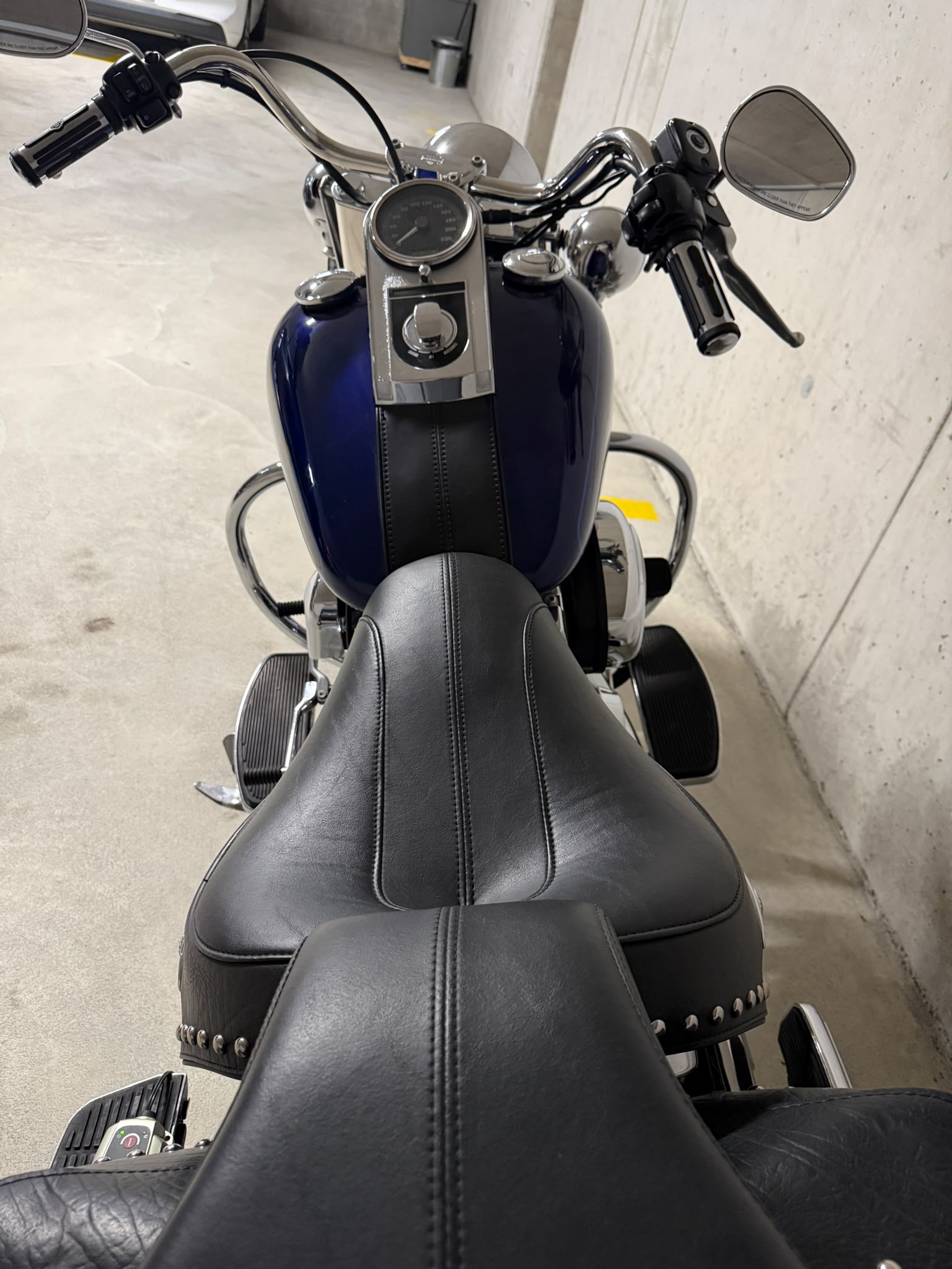 HARLEY-DAVIDSON FLSTCI Softail Classic-image-4