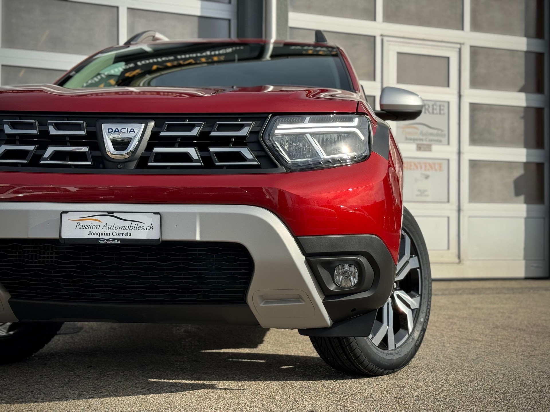 DACIA Duster TCe 150 Extreme 4x4 - Véhicule Suisse (CH)-image-4
