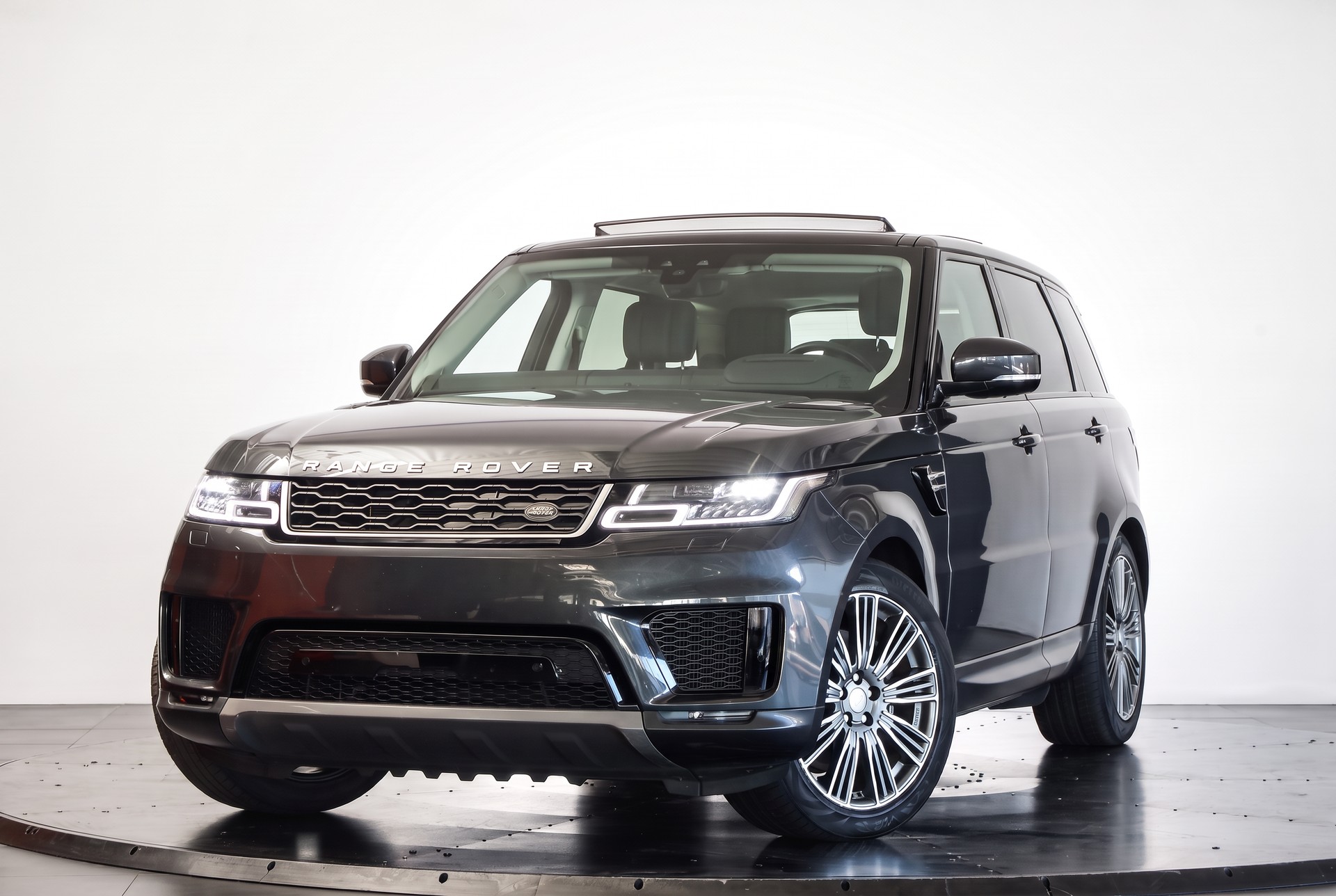 LAND ROVER Range Rover Sport P400e 2.0 I4 PHEV SE Automatic Suspension pneumatique / Matrix LED / Caméra 360°-showroom-element-2