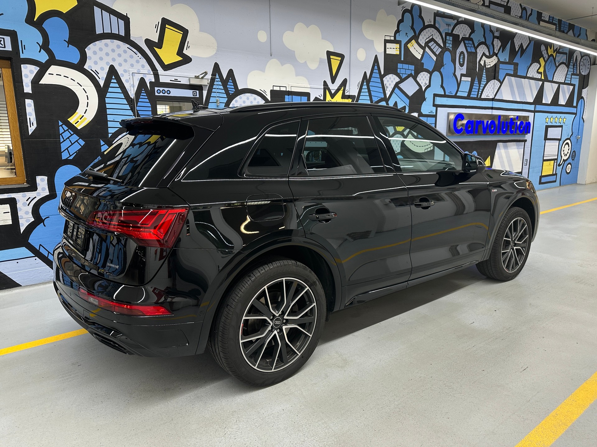 AUDI Q5 50 TFSI e PHEV S line quattro S-tronic-showroom-element-3