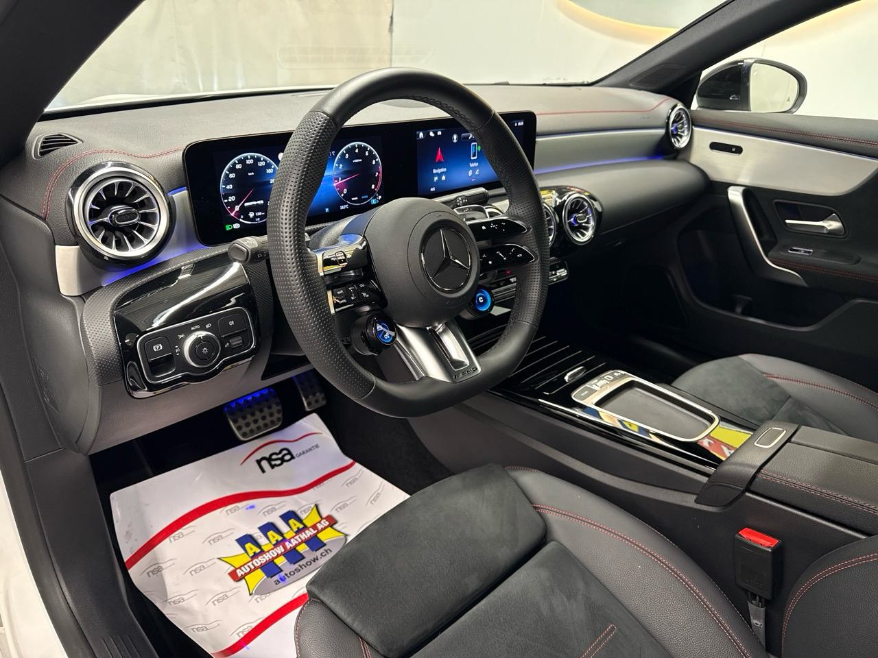 MERCEDES-BENZ CLA 35 AMG 4Matic 8G-DCT-showroom-element-2