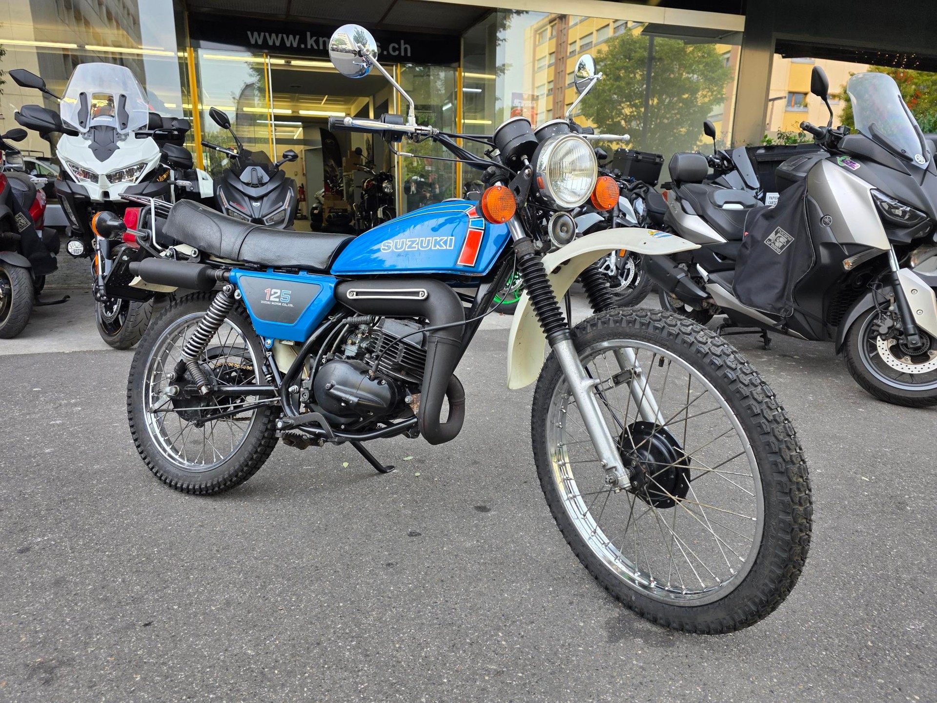SUZUKI TS 125-image-0