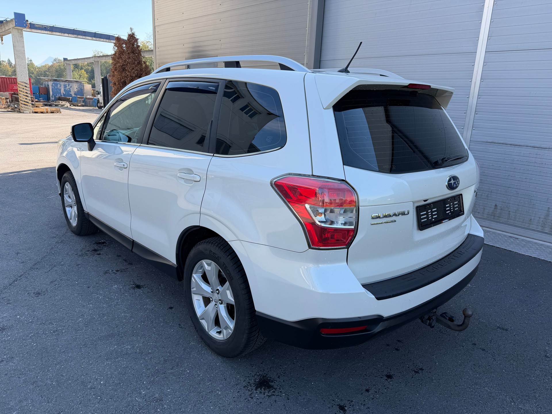 SUBARU Forester 2.0D Swiss-showroom-element-3