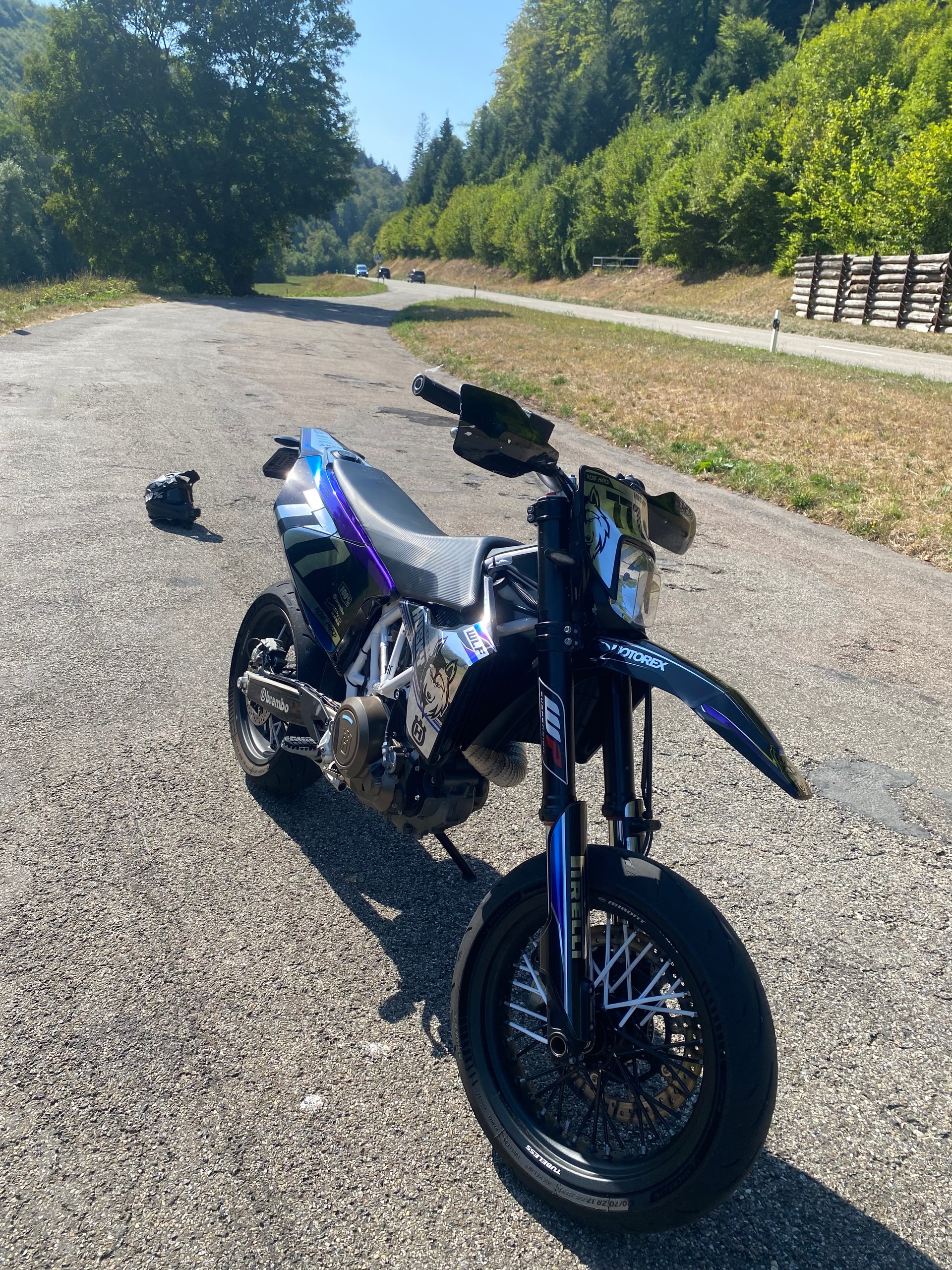 HUSQVARNA 701 Supermoto (35kW)-image-3