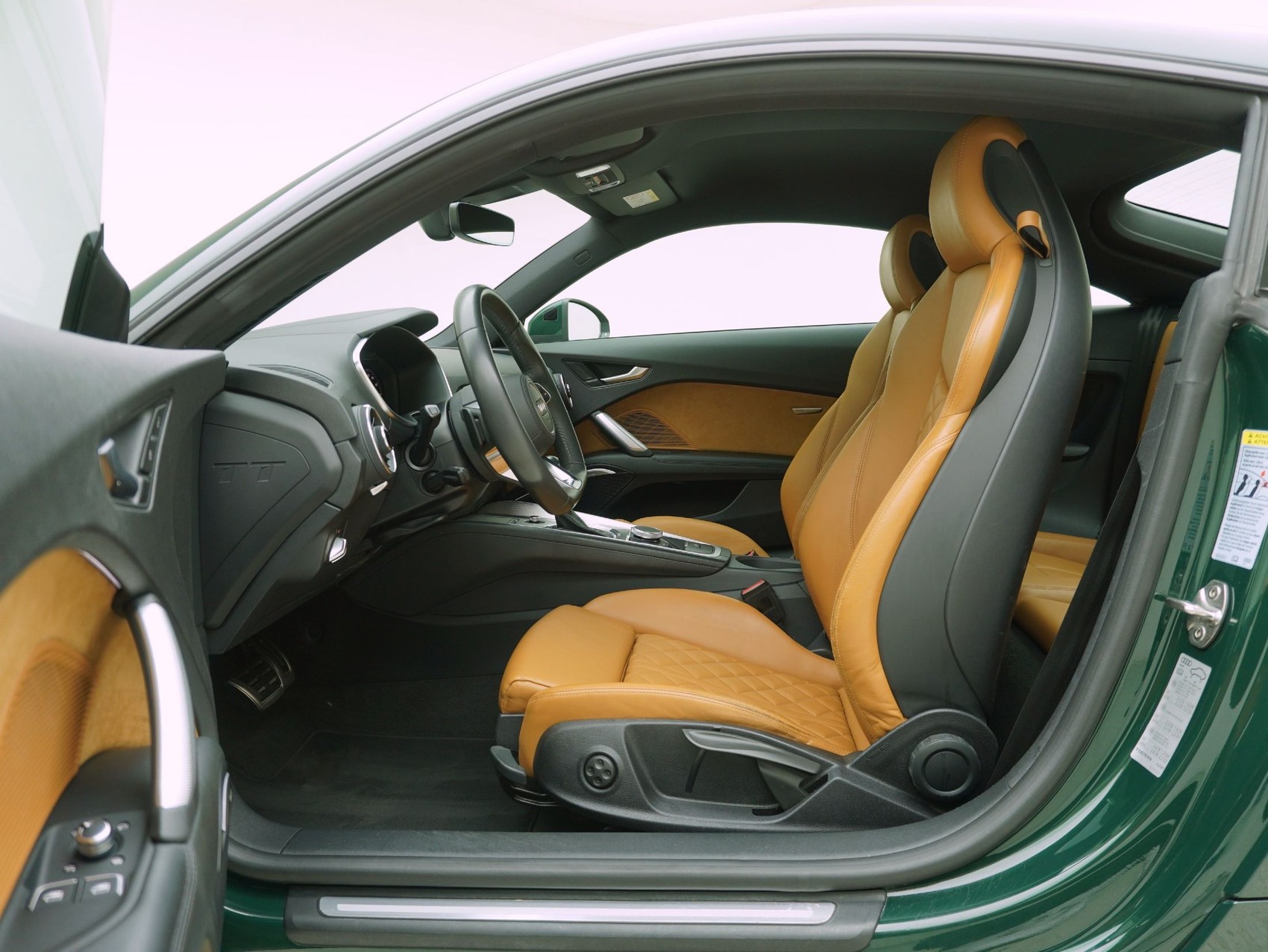 AUDI TT Coupé 45 TFSI quattro S-Tronic-image-9