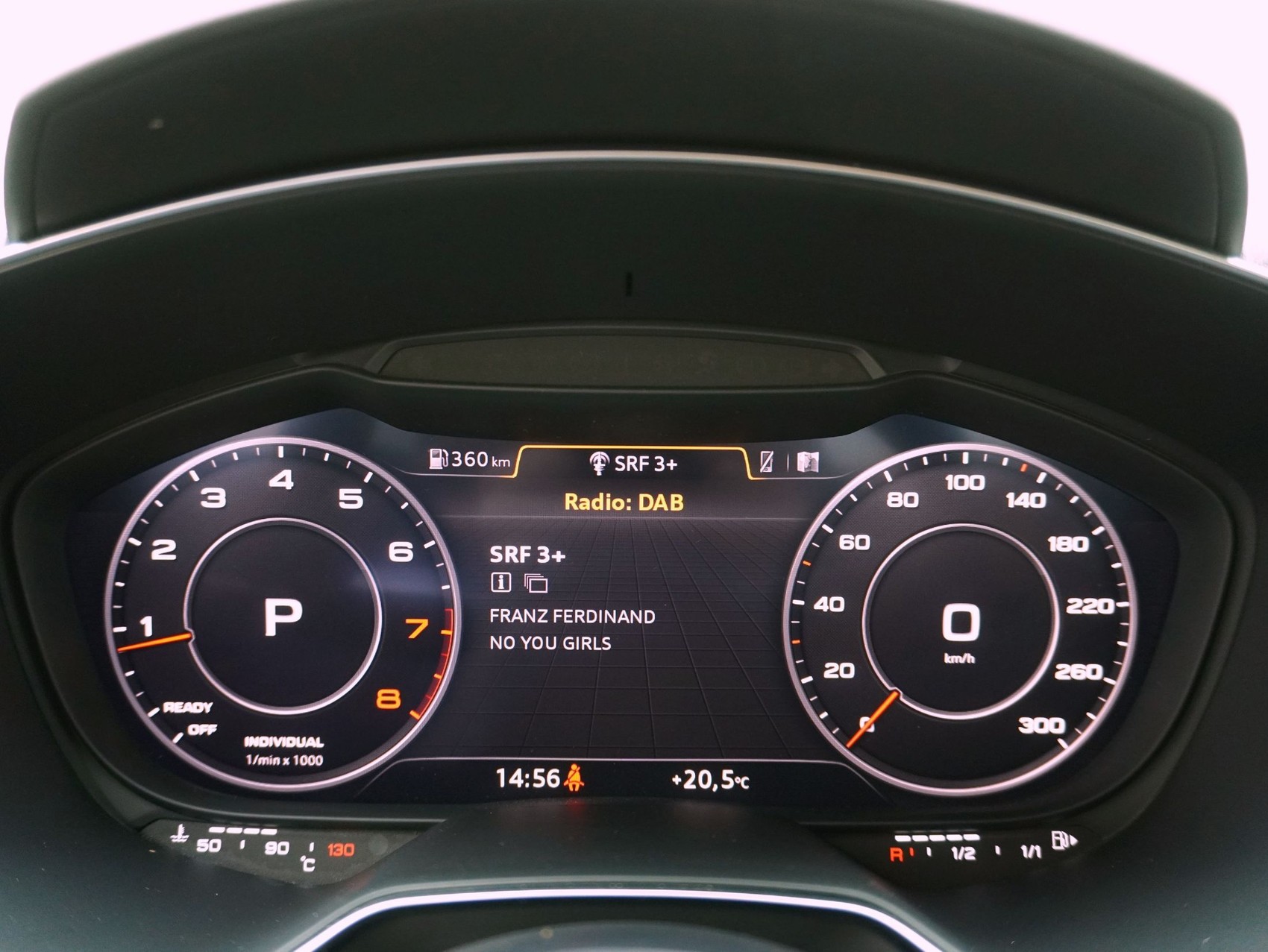 AUDI TT Coupé 45 TFSI quattro S-Tronic-image-18