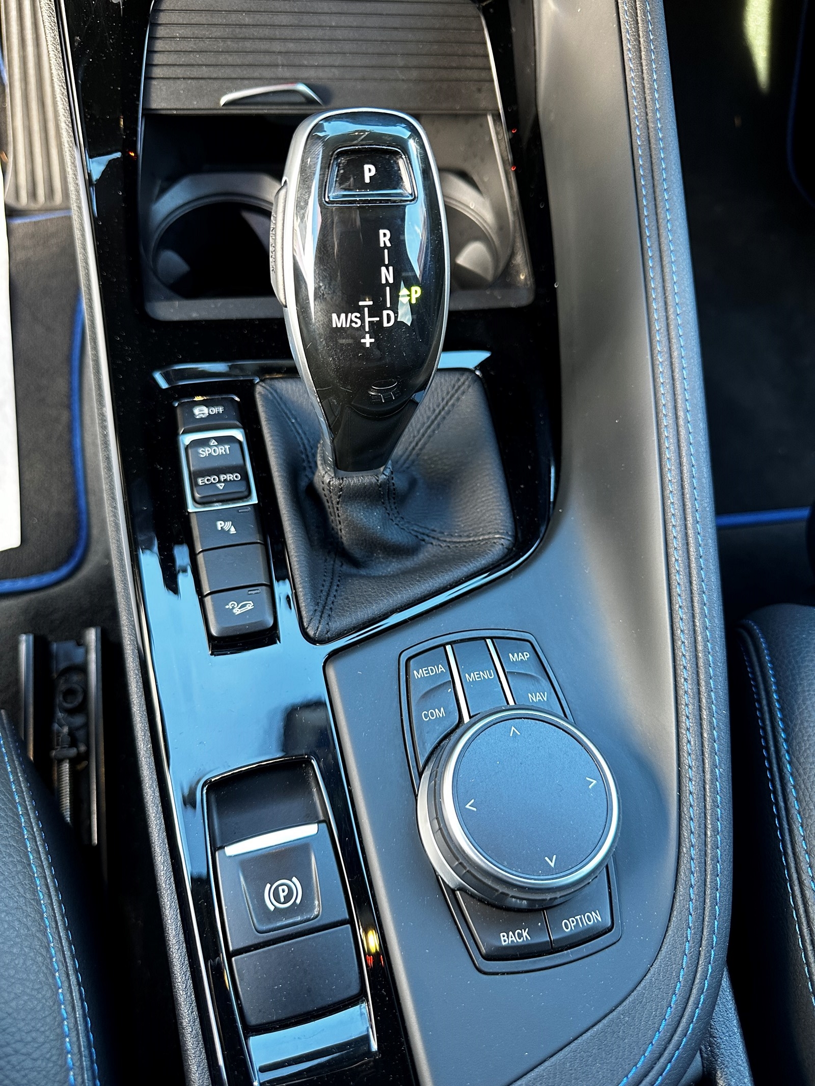 BMW X2 xDrive 20d M Sport Steptronic-image-12