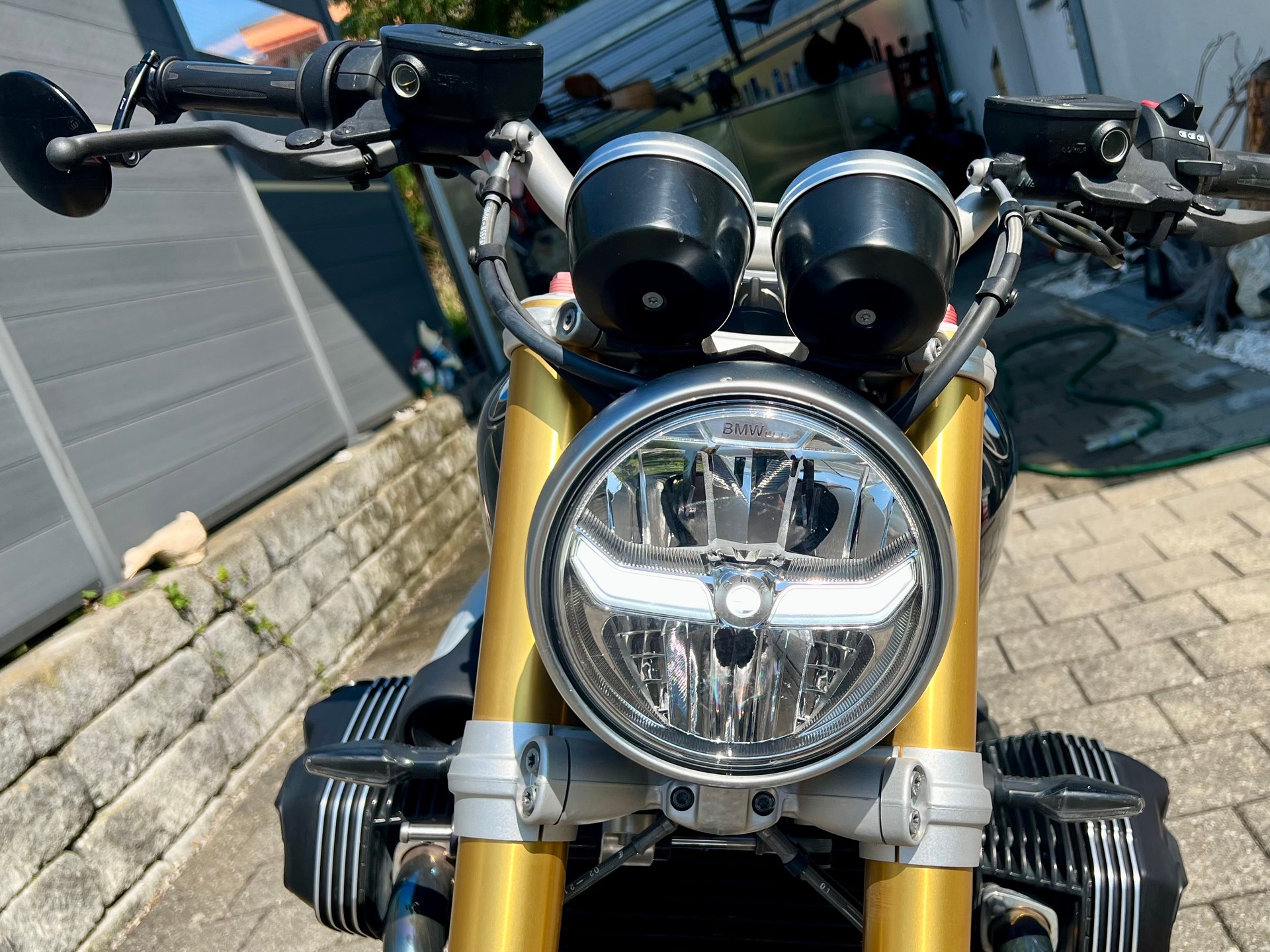 BMW R nineT-image-9