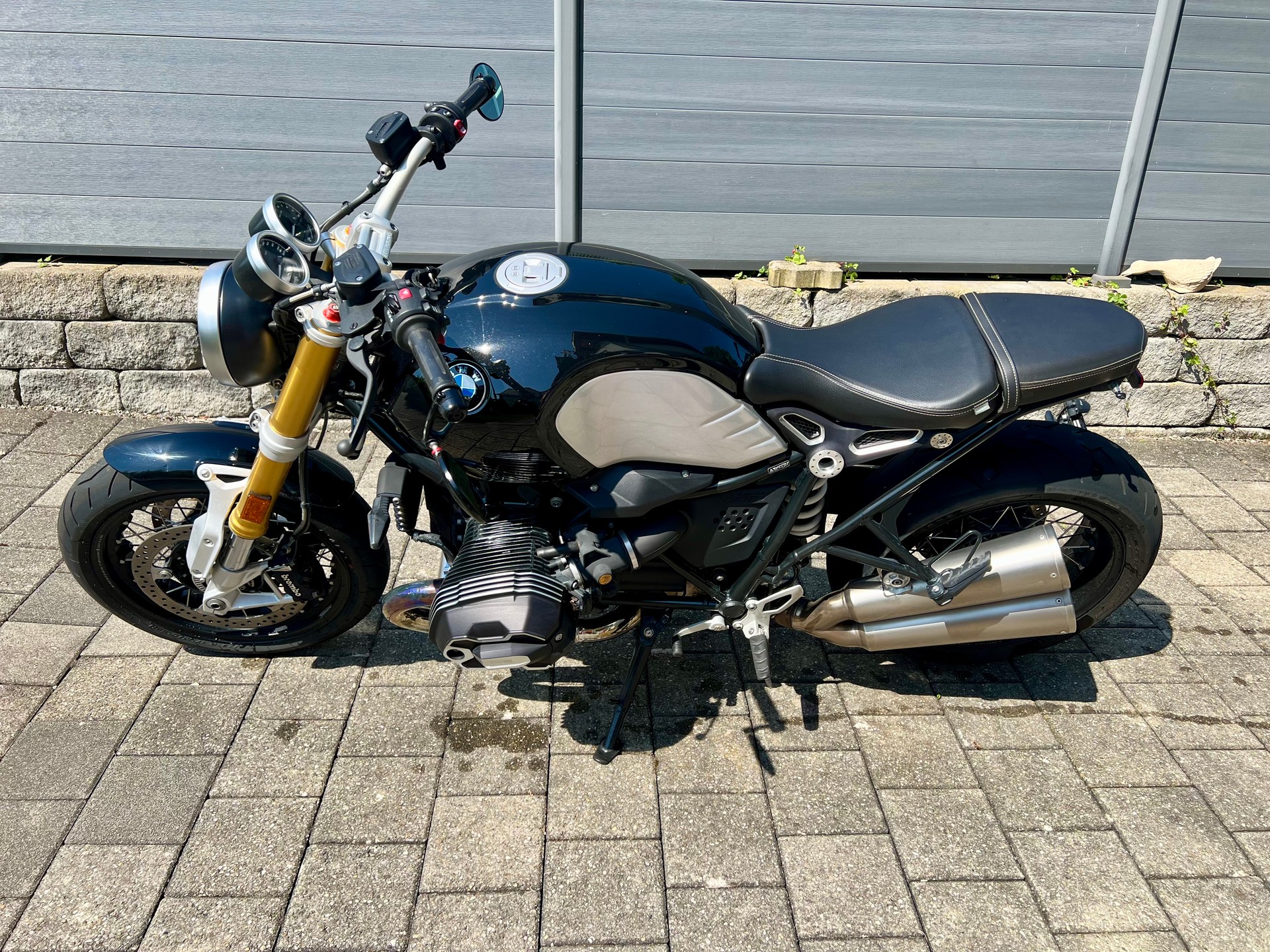BMW R nineT-image-1