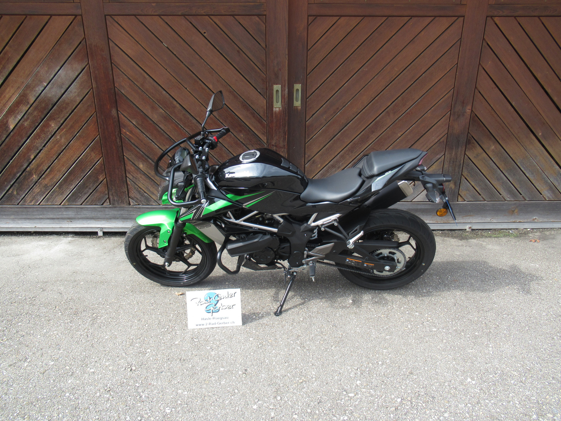KAWASAKI Z 125-image-1